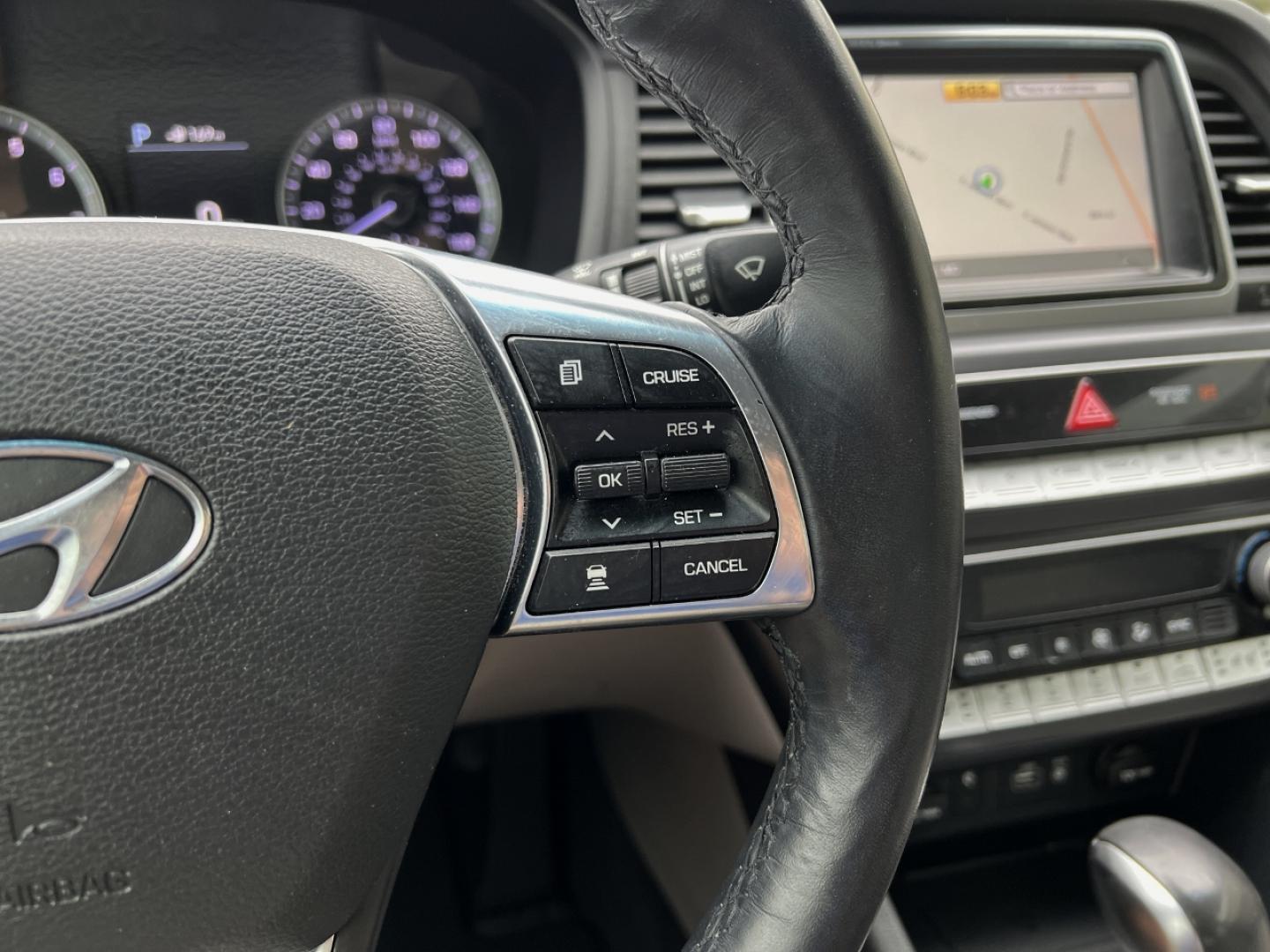 2018 WHITE /Tan HYUNDAI SONATA LIMITED (5NPE34AF0JH) with an 2.4L engine, Automatic transmission, located at 2990 Old Orchard Rd., Jackson, MO, 63755, 37.354214, -89.612106 - Photo#28