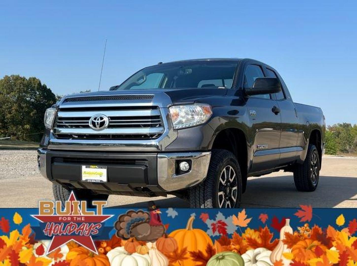 2016 GRAY /Gray TOYOTA TUNDRA DOUBLE CAB SR/SR5 (5TFUW5F13GX) with an 5.7L engine, Automatic transmission, located at 2990 Old Orchard Rd., Jackson, MO, 63755, 37.354214, -89.612106 - Photo#5