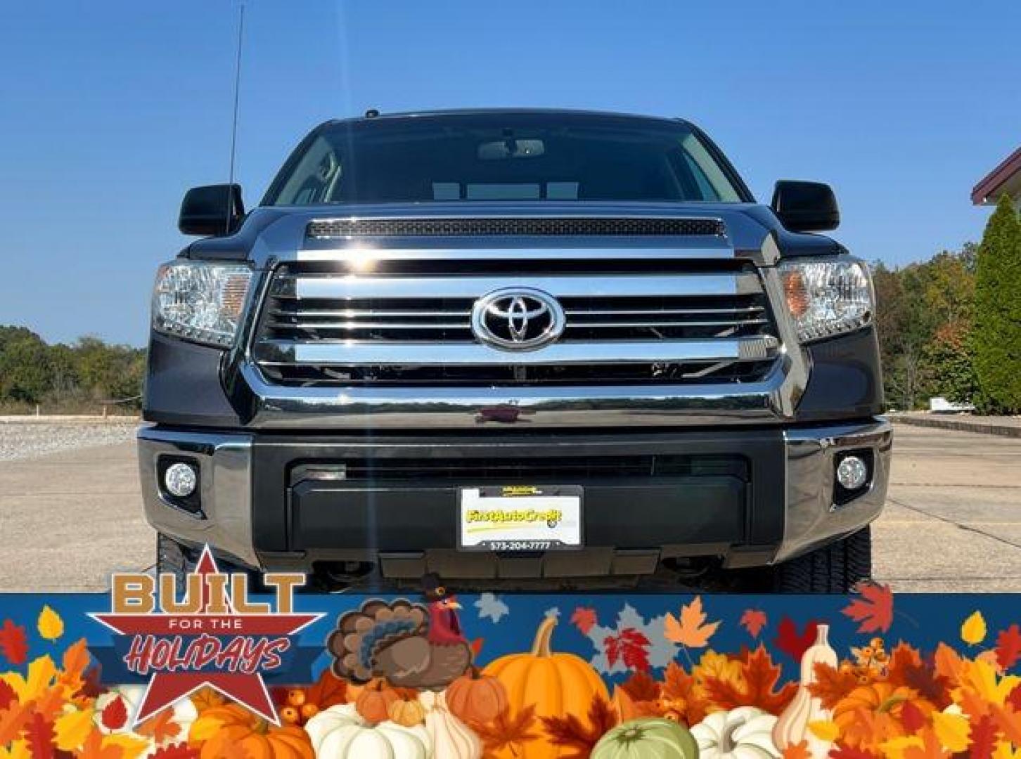 2016 GRAY /Gray TOYOTA TUNDRA DOUBLE CAB SR/SR5 (5TFUW5F13GX) with an 5.7L engine, Automatic transmission, located at 2990 Old Orchard Rd., Jackson, MO, 63755, 37.354214, -89.612106 - Photo#11