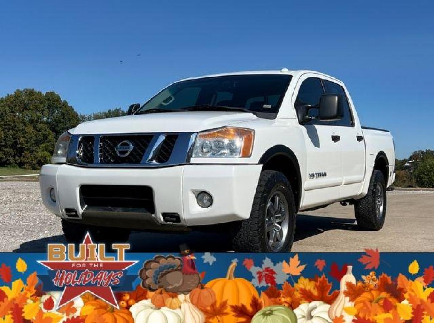 2014 WHITE /Black NISSAN TITAN PRO-4X (1N6BA0EC2EN) with an 5.6L engine, Automatic transmission, located at 2990 Old Orchard Rd., Jackson, MO, 63755, 37.354214, -89.612106 - Photo#5