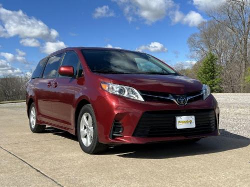 2020 Toyota Sienna LE