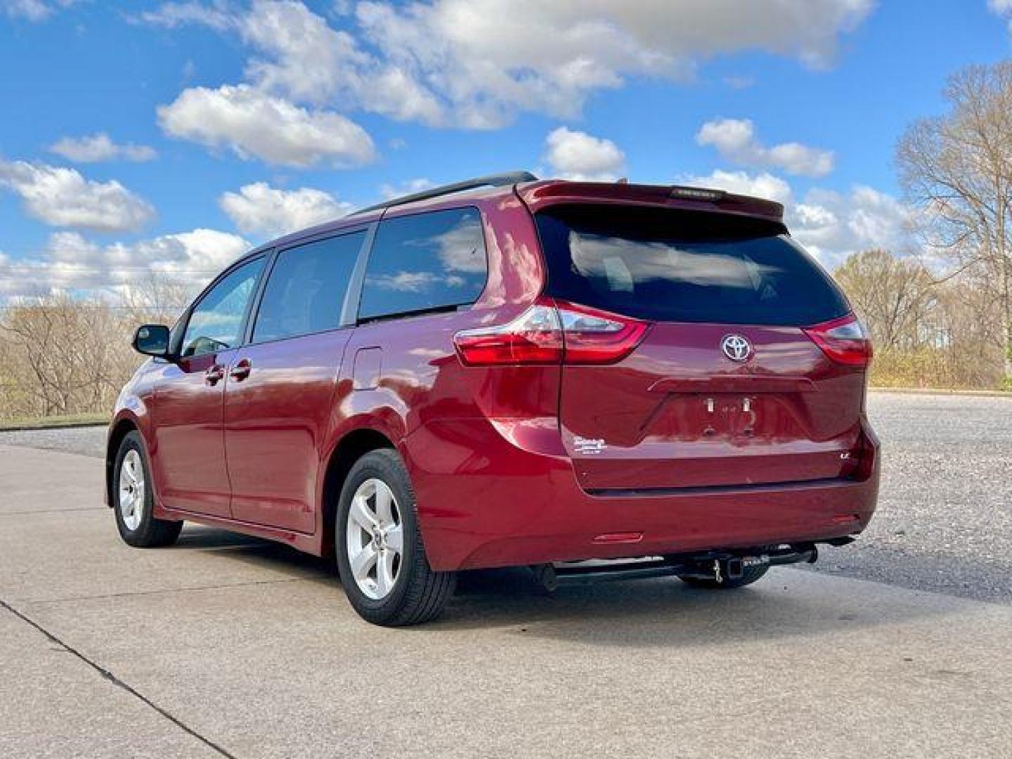 2020 MAROON /Tan TOYOTA SIENNA LE (5TDKZ3DC6LS) with an 3.5L engine, Automatic transmission, located at 2990 Old Orchard Rd., Jackson, MO, 63755, 37.354214, -89.612106 - Photo#8