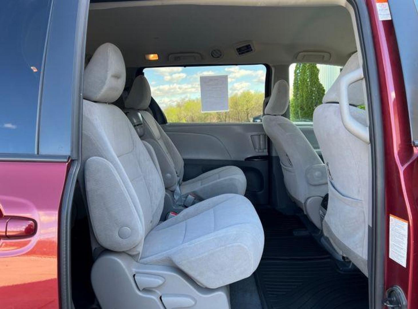 2020 MAROON /Tan TOYOTA SIENNA LE (5TDKZ3DC6LS) with an 3.5L engine, Automatic transmission, located at 2990 Old Orchard Rd., Jackson, MO, 63755, 37.354214, -89.612106 - Photo#18