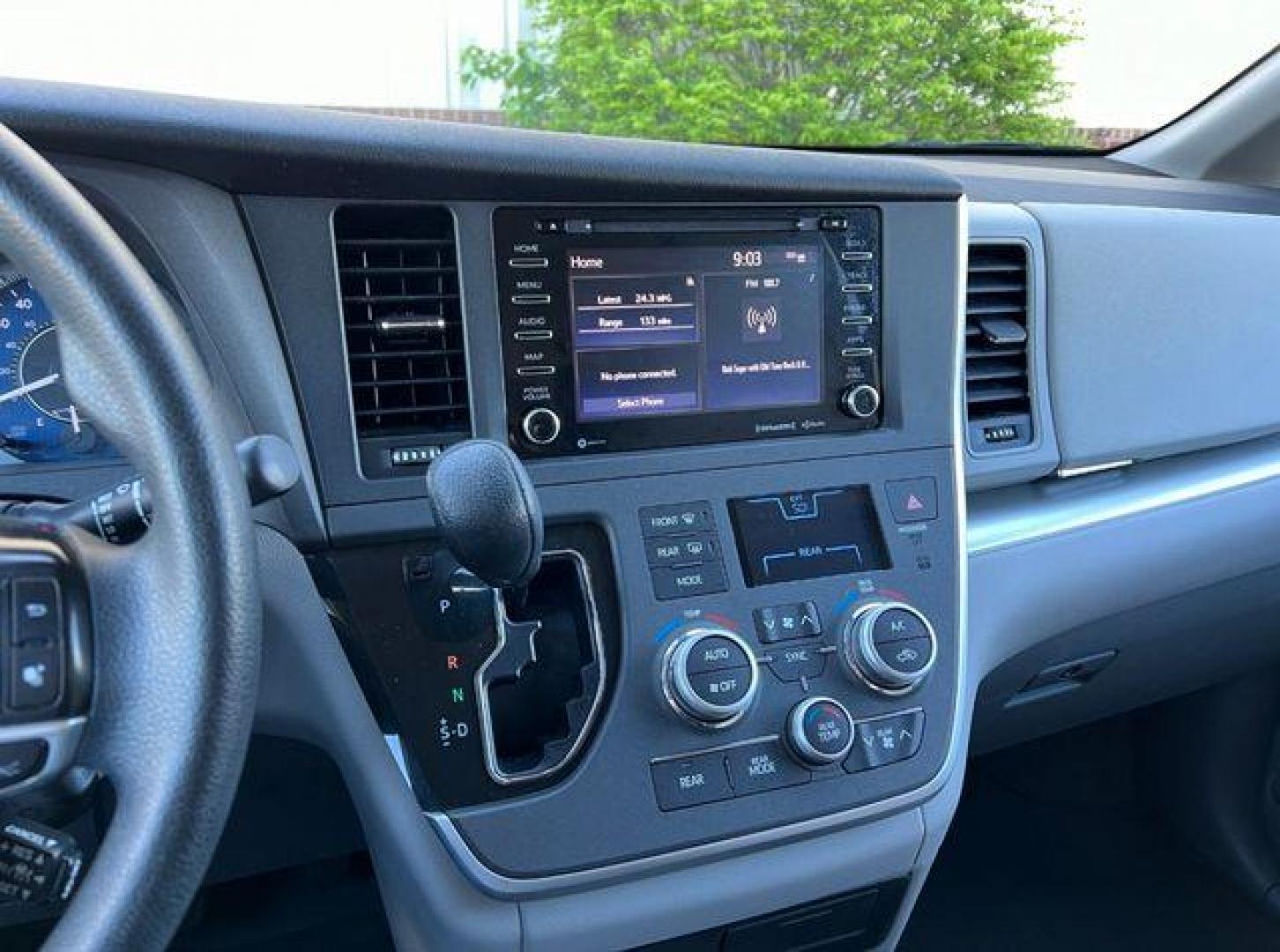 2020 MAROON /Tan TOYOTA SIENNA LE (5TDKZ3DC6LS) with an 3.5L engine, Automatic transmission, located at 2990 Old Orchard Rd., Jackson, MO, 63755, 37.354214, -89.612106 - Photo#28