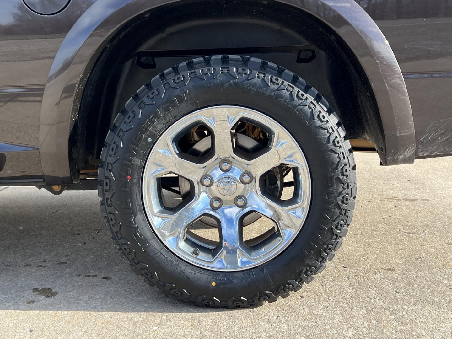 2017 BROWN /Tan Leather RAM 1500 LARAMIE (1C6RR7NT0HS) with an 5.7L V8 HEMI engine, Automatic transmission, located at 2990 Old Orchard Rd., Jackson, MO, 63755, 37.354214, -89.612106 - 2017 Ram 1500 Laramie 161xxx miles 4x4 5.7L V8 HEMI Automatic New Tires Backup Camera Power/Heated/Cooled Seats Heated Rear Seats Heated Steering Wheel Bluetooth Cruise Remote Start Power Windows/Locks/Mirrors We have financing available and we accept trades! Fill out a credit applicat - Photo#40