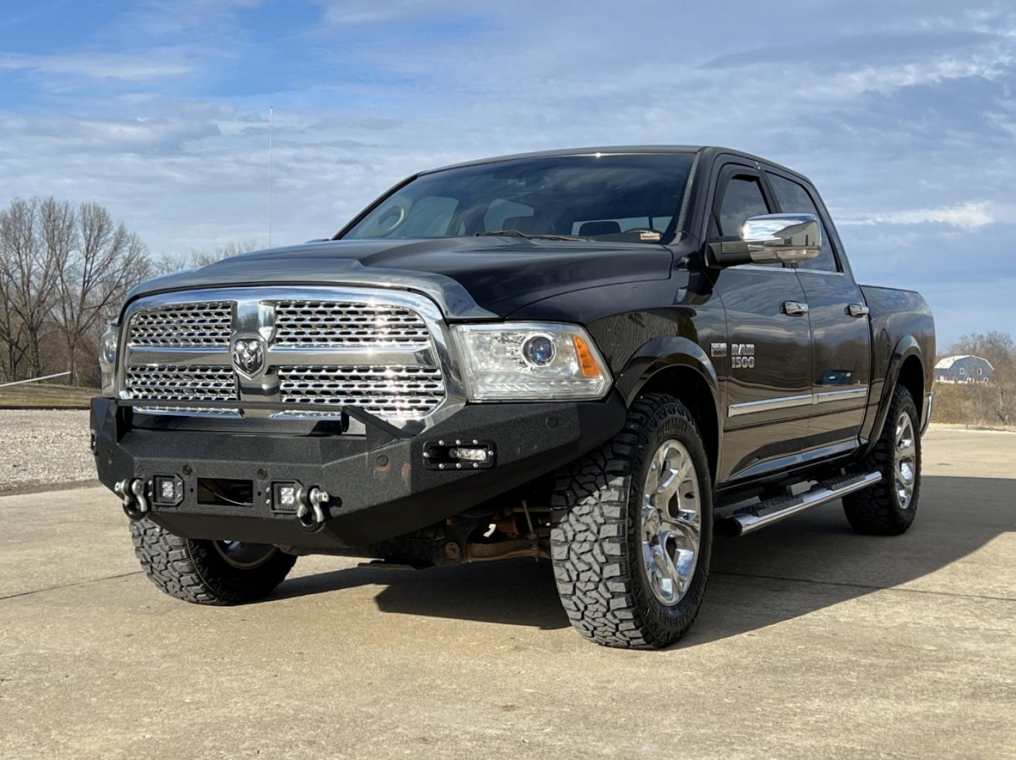 2017 BROWN /Tan Leather RAM 1500 LARAMIE (1C6RR7NT0HS) with an 5.7L V8 HEMI engine, Automatic transmission, located at 2990 Old Orchard Rd., Jackson, MO, 63755, 37.354214, -89.612106 - 2017 Ram 1500 Laramie 161xxx miles 4x4 5.7L V8 HEMI Automatic New Tires Backup Camera Power/Heated/Cooled Seats Heated Rear Seats Heated Steering Wheel Bluetooth Cruise Remote Start Power Windows/Locks/Mirrors We have financing available and we accept trades! Fill out a credit applicat - Photo#7