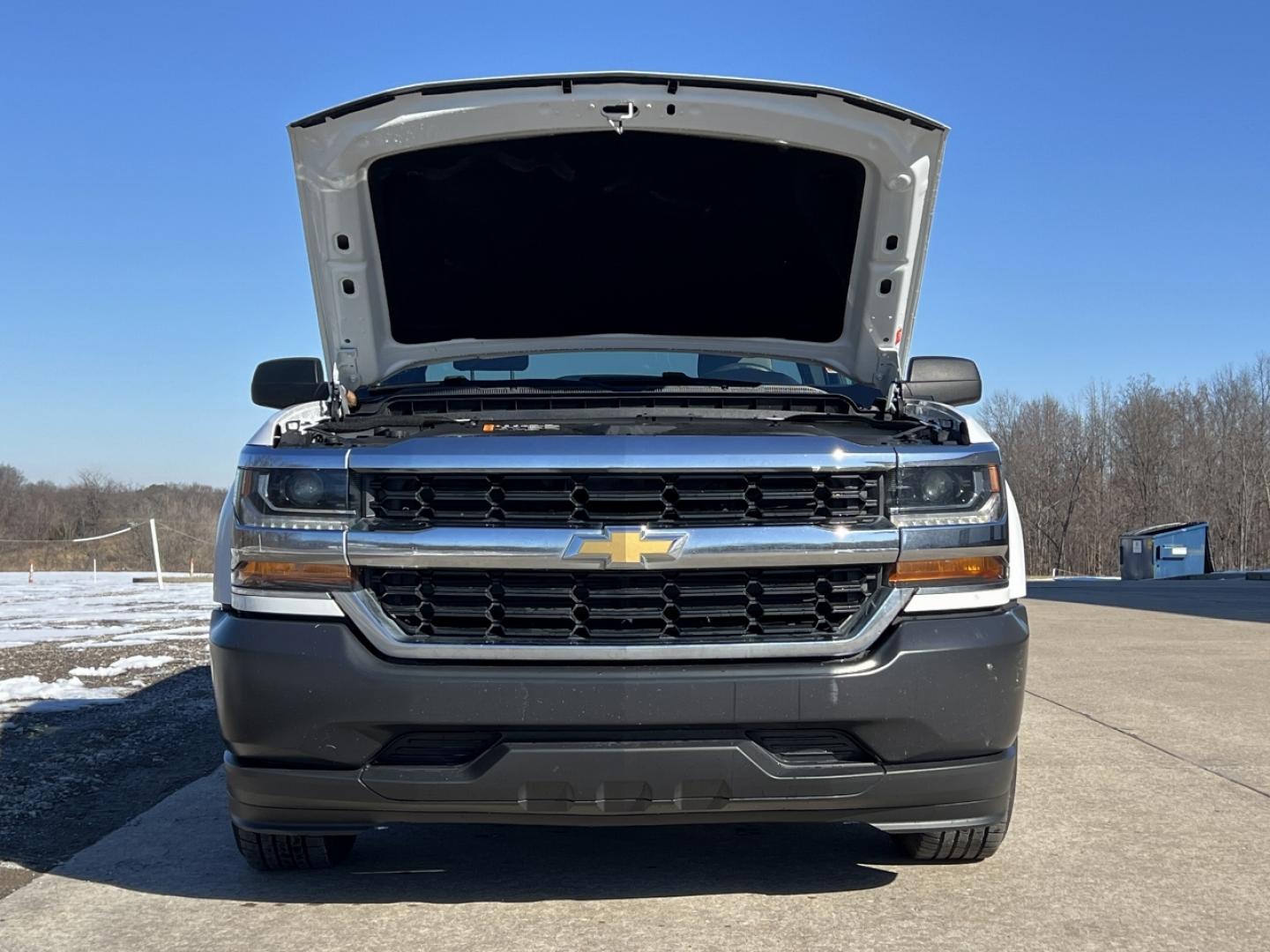 2018 WHITE /Gray Cloth CHEVROLET SILVERADO 1500 WORK TRUCK (1GCNCNEC7JZ) with an 5.3L V8 engine, Automatic transmission, located at 2990 Old Orchard Rd., Jackson, MO, 63755, 37.354214, -89.612106 - 2018 Chevrolet Silverado 1500 Work Truck 103xxx miles Rear Wheel Drive 5.3L V8 Automatic Backup Camera Bluetooth Cruise Power Windows/Locks/Mirrors We have financing available and we accept trades! Fill out a credit application on our website or come by today! If you have any questions, gi - Photo#25