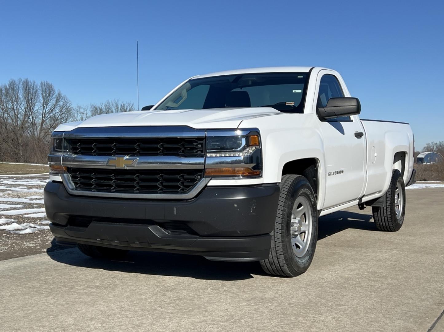 2018 WHITE /Gray Cloth CHEVROLET SILVERADO 1500 WORK TRUCK (1GCNCNEC7JZ) with an 5.3L V8 engine, Automatic transmission, located at 2990 Old Orchard Rd., Jackson, MO, 63755, 37.354214, -89.612106 - 2018 Chevrolet Silverado 1500 Work Truck 103xxx miles Rear Wheel Drive 5.3L V8 Automatic Backup Camera Bluetooth Cruise Power Windows/Locks/Mirrors We have financing available and we accept trades! Fill out a credit application on our website or come by today! If you have any questions, gi - Photo#3