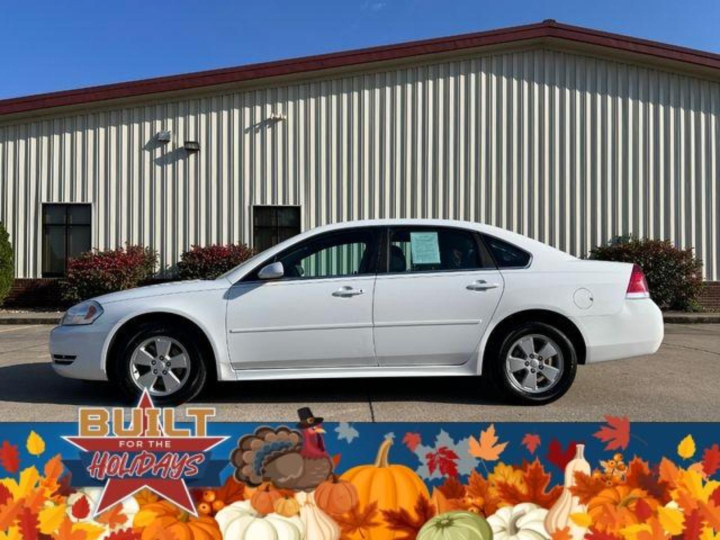 2011 WHITE /Gray CHEVROLET IMPALA LS (2G1WF5EK6B1) with an 3.5L engine, Automatic transmission, located at 2990 Old Orchard Rd., Jackson, MO, 63755, 37.354214, -89.612106 - Photo#4