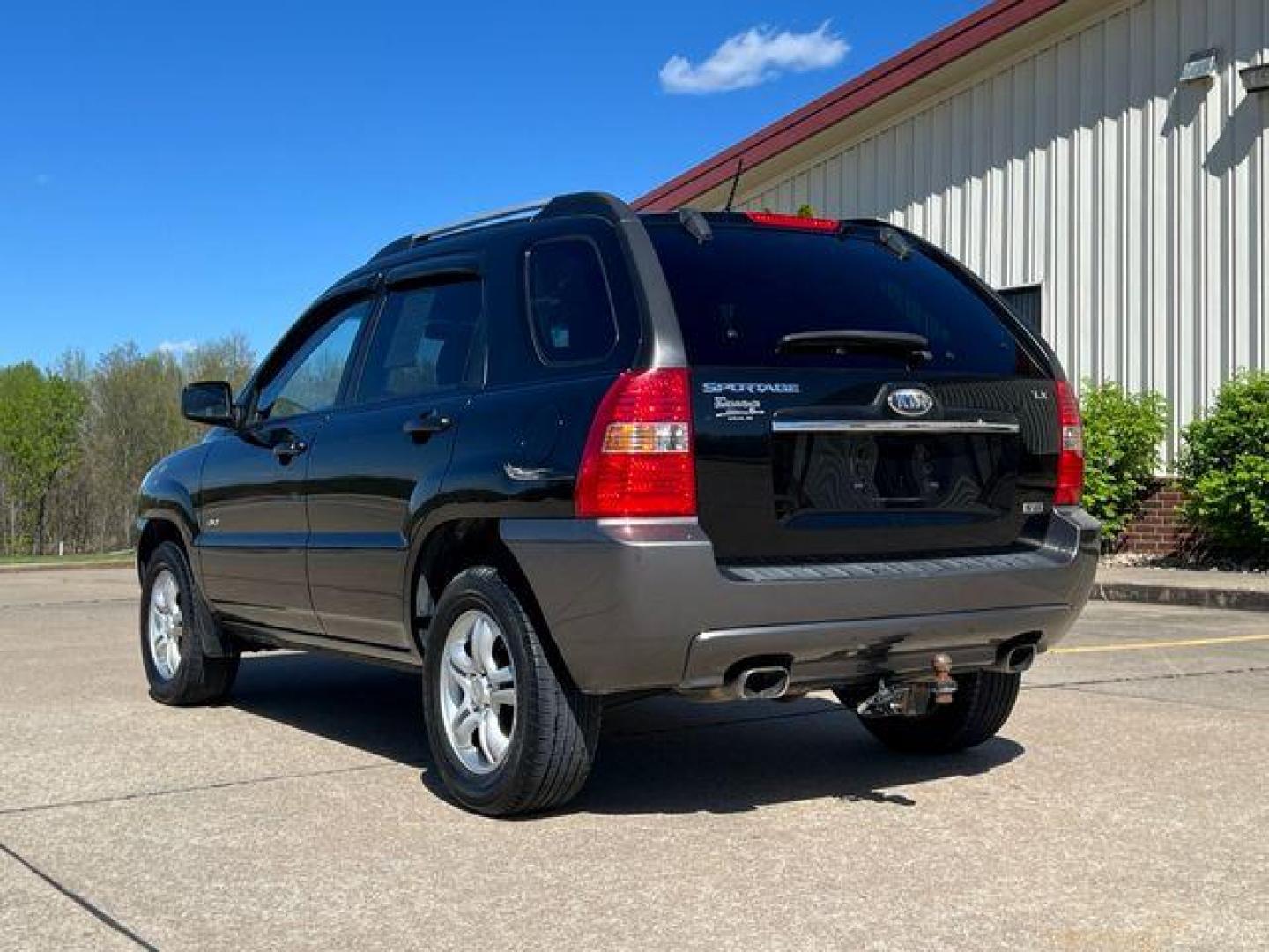 2008 BLACK /Black KIA SPORTAGE LX (KNDJE723087) with an 2.7L engine, Automatic transmission, located at 2990 Old Orchard Rd., Jackson, MO, 63755, 37.354214, -89.612106 - Photo#6