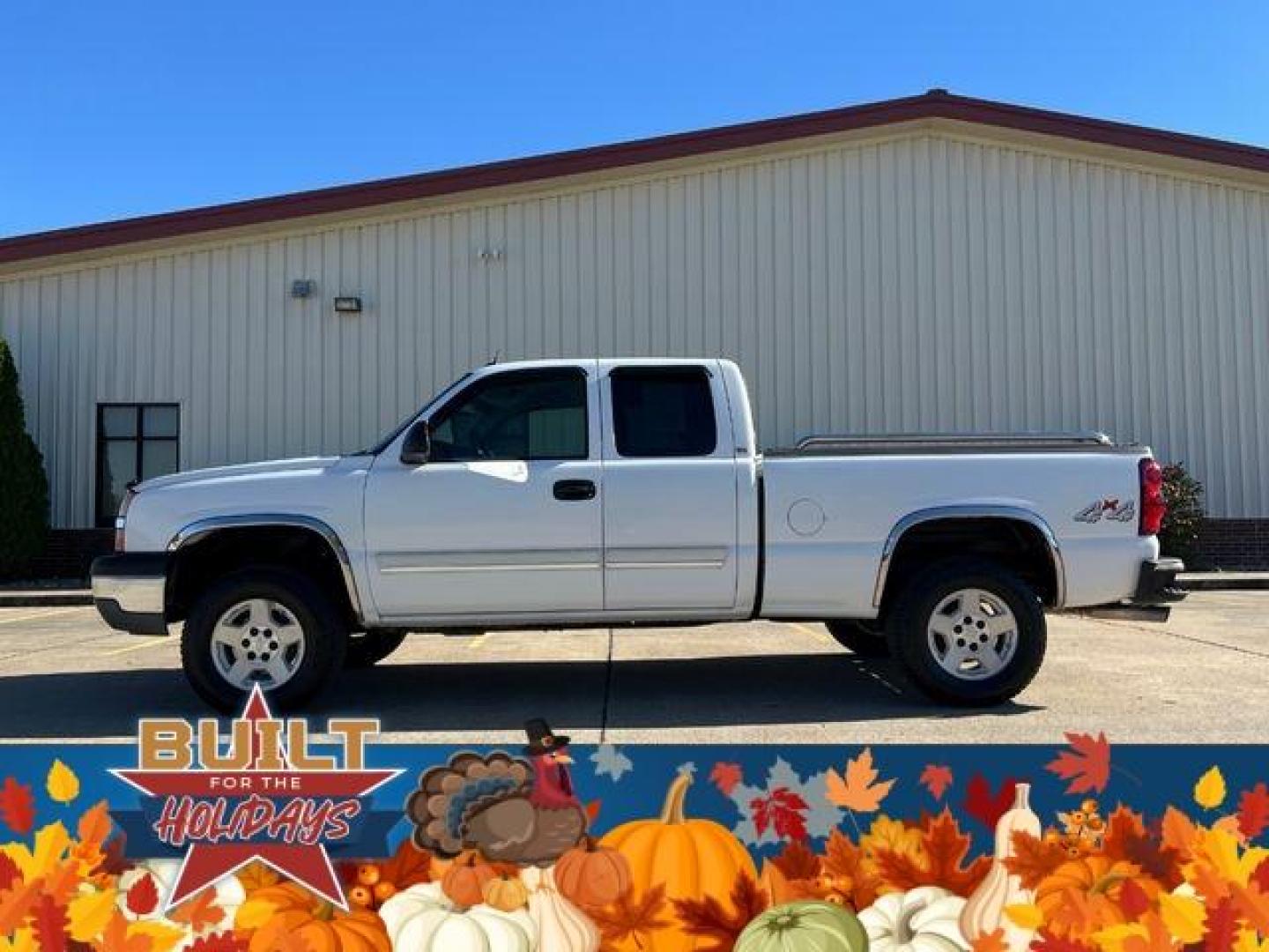 2005 WHITE /Gray CHEVROLET SILVERADO 1500 (1GCEK19B15E) with an 5.3L engine, Automatic transmission, located at 2990 Old Orchard Rd., Jackson, MO, 63755, 37.354214, -89.612106 - Photo#6