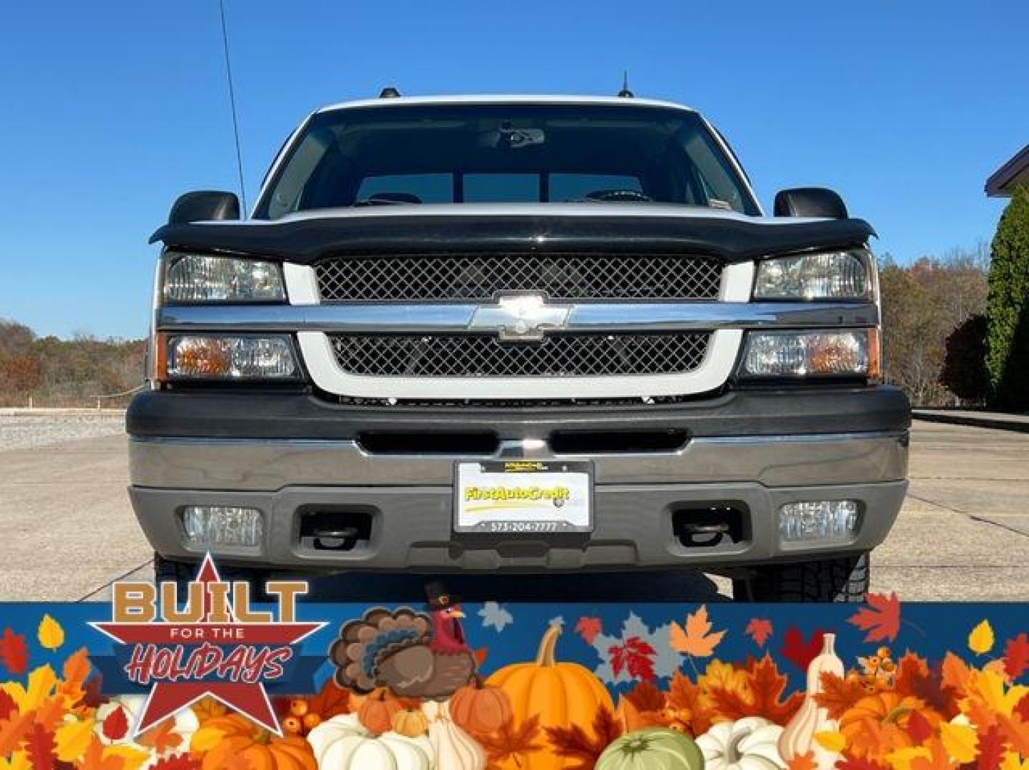 2005 WHITE /Gray CHEVROLET SILVERADO 1500 (1GCEK19B15E) with an 5.3L engine, Automatic transmission, located at 2990 Old Orchard Rd., Jackson, MO, 63755, 37.354214, -89.612106 - Photo#11