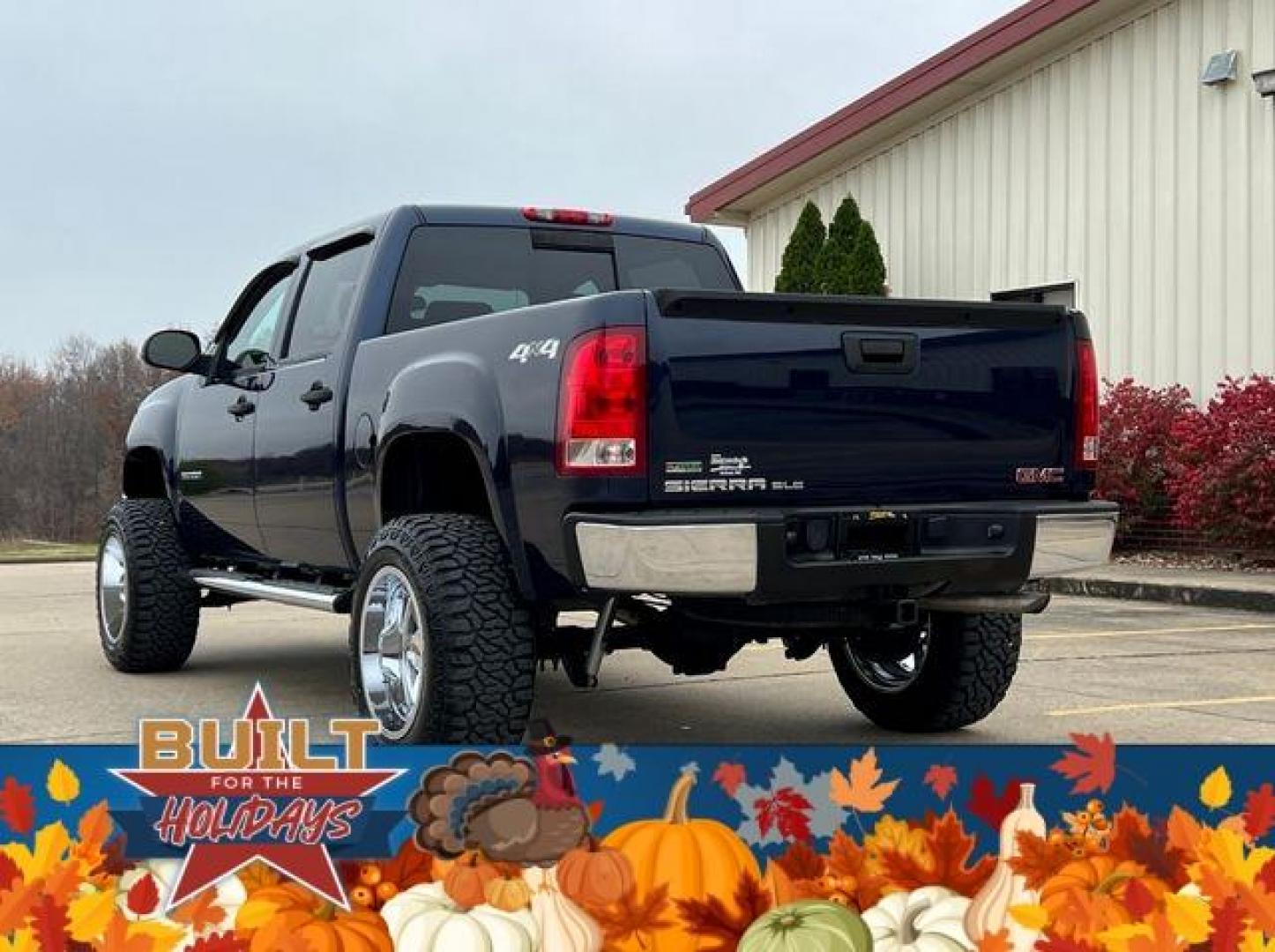 2010 NAVY /Black GMC SIERRA 1500 SLE (3GTRKVE39AG) with an 5.3L engine, Automatic transmission, located at 2990 Old Orchard Rd., Jackson, MO, 63755, 37.354214, -89.612106 - Photo#8