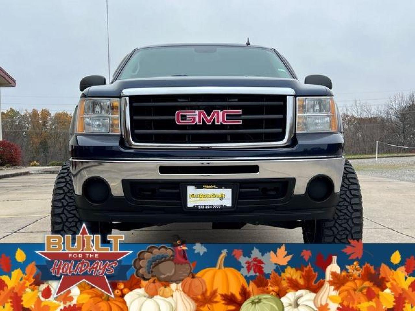 2010 NAVY /Black GMC SIERRA 1500 SLE (3GTRKVE39AG) with an 5.3L engine, Automatic transmission, located at 2990 Old Orchard Rd., Jackson, MO, 63755, 37.354214, -89.612106 - Photo#10