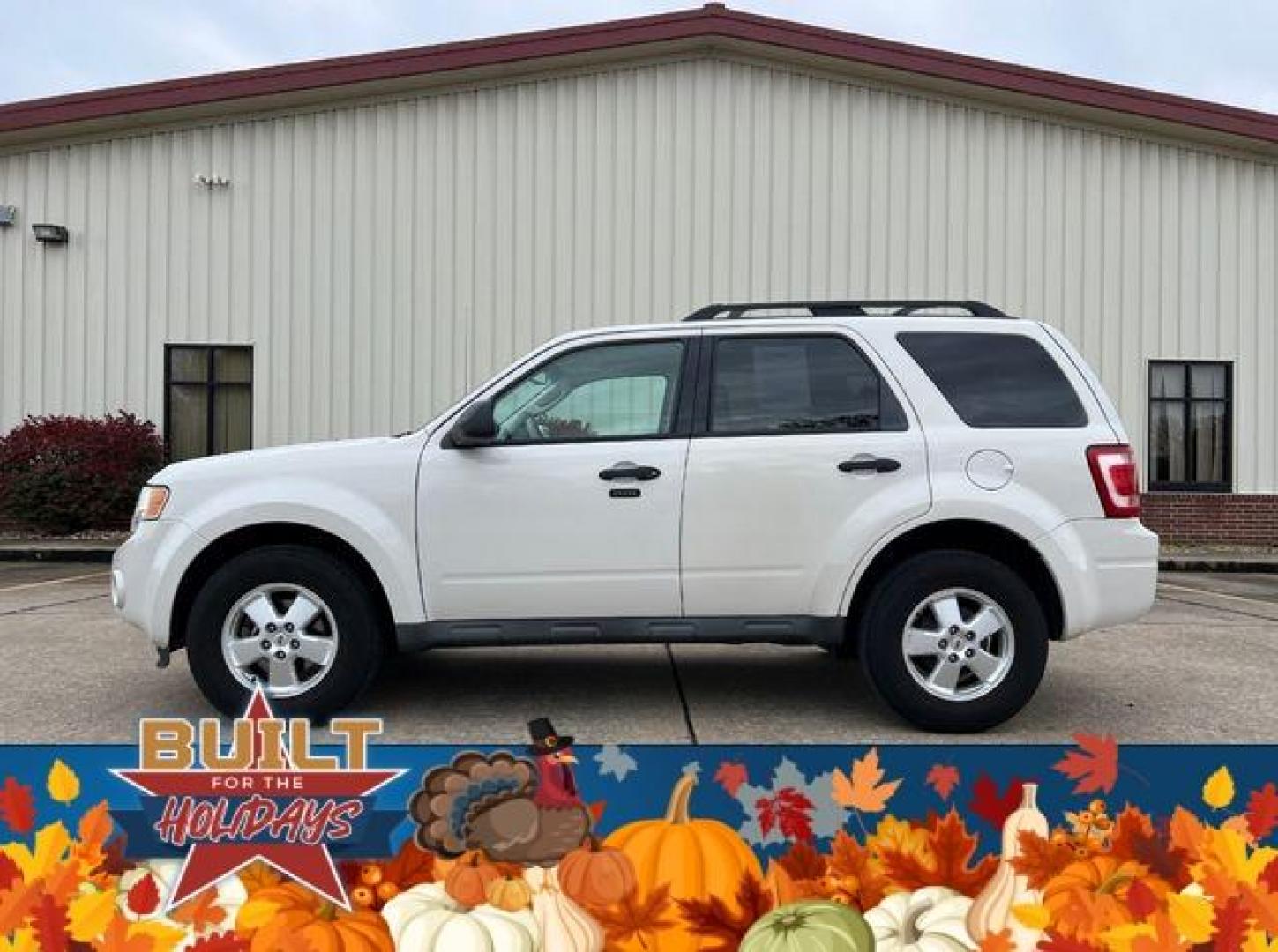 2011 WHITE /Tan FORD ESCAPE XLT (1FMCU0DGXBK) with an 3.0L engine, Automatic transmission, located at 2990 Old Orchard Rd., Jackson, MO, 63755, 37.354214, -89.612106 - Photo#4