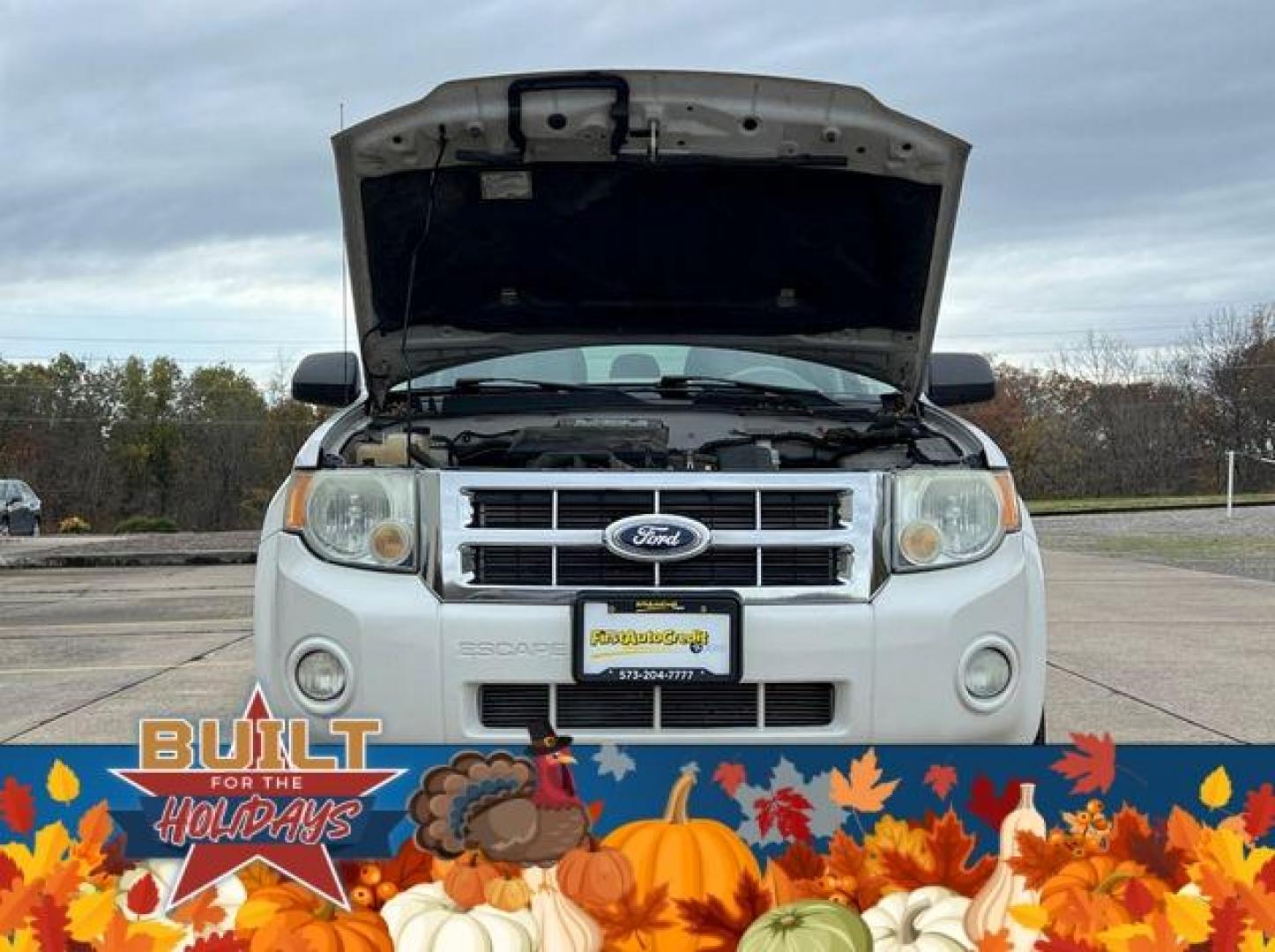 2011 WHITE /Tan FORD ESCAPE XLT (1FMCU0DGXBK) with an 3.0L engine, Automatic transmission, located at 2990 Old Orchard Rd., Jackson, MO, 63755, 37.354214, -89.612106 - Photo#29