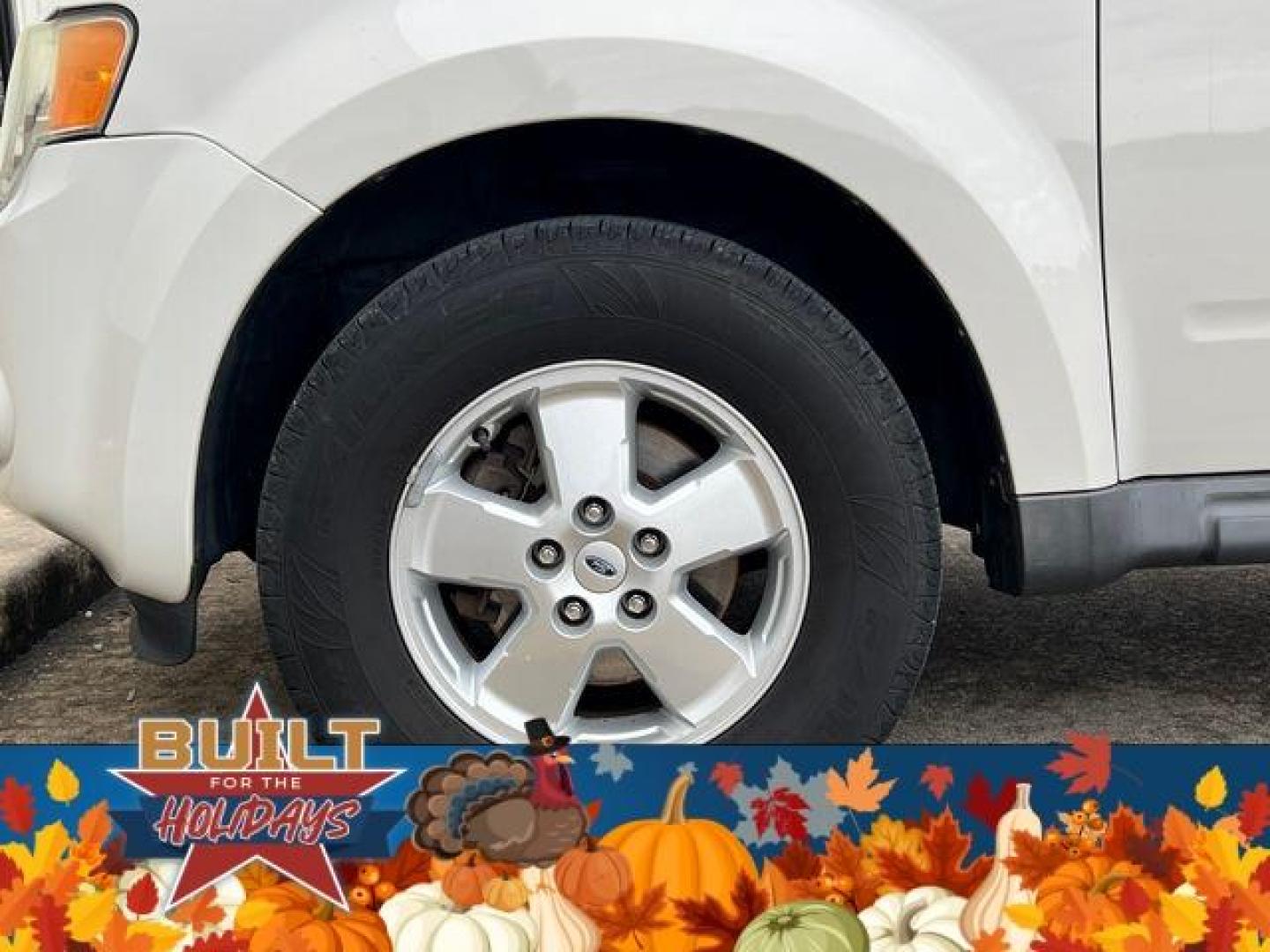 2011 WHITE /Tan FORD ESCAPE XLT (1FMCU0DGXBK) with an 3.0L engine, Automatic transmission, located at 2990 Old Orchard Rd., Jackson, MO, 63755, 37.354214, -89.612106 - Photo#31