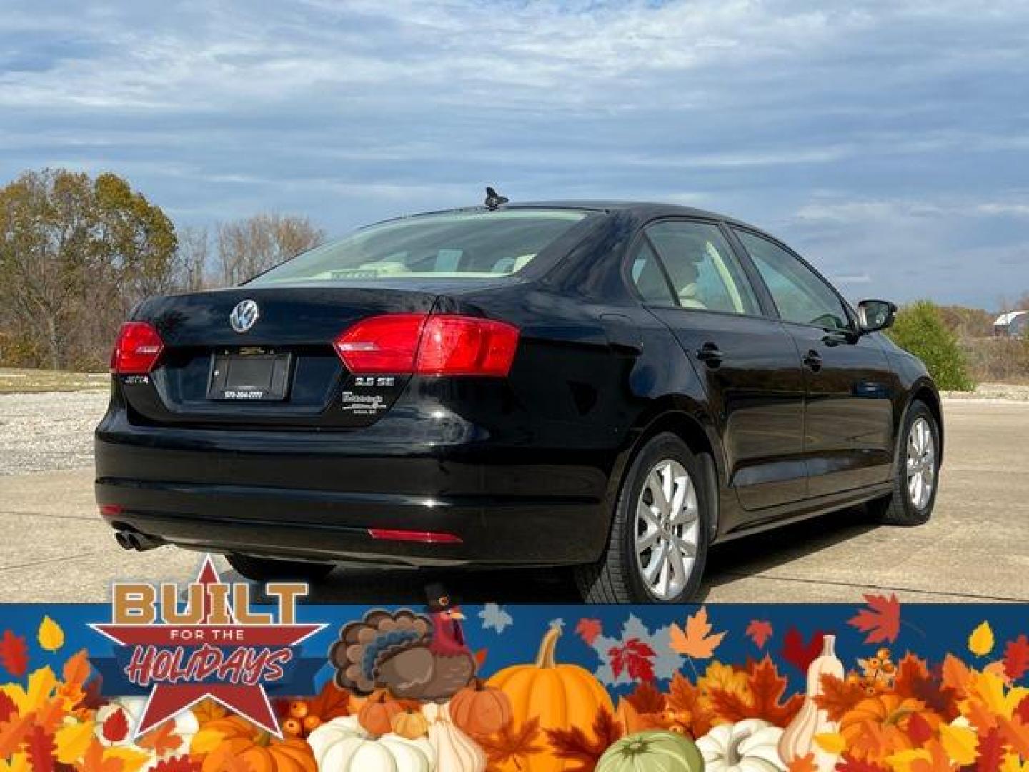 2012 BLACK /Tan VOLKSWAGEN JETTA SE (3VWDX7AJ9CM) with an 2.5L engine, Automatic transmission, located at 2990 Old Orchard Rd., Jackson, MO, 63755, 37.354214, -89.612106 - Photo#6