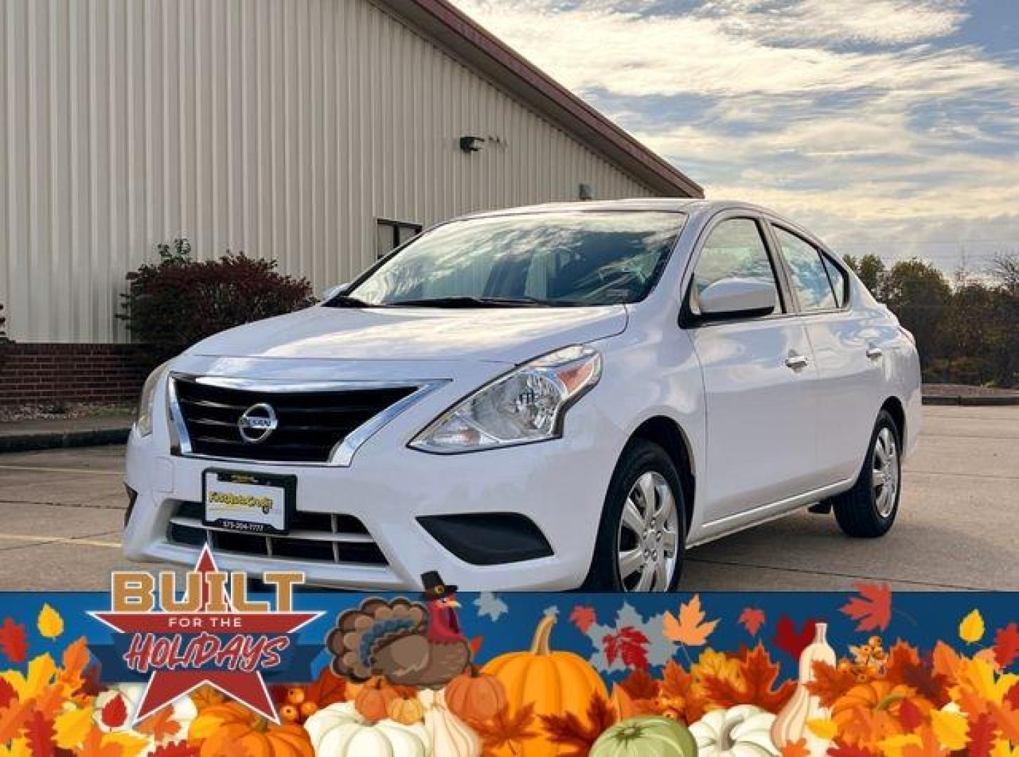 2019 WHITE /Black NISSAN VERSA SV (3N1CN7AP4KL) with an 1.6L engine, Continuously Variable transmission, located at 2990 Old Orchard Rd., Jackson, MO, 63755, 37.354214, -89.612106 - Photo#3