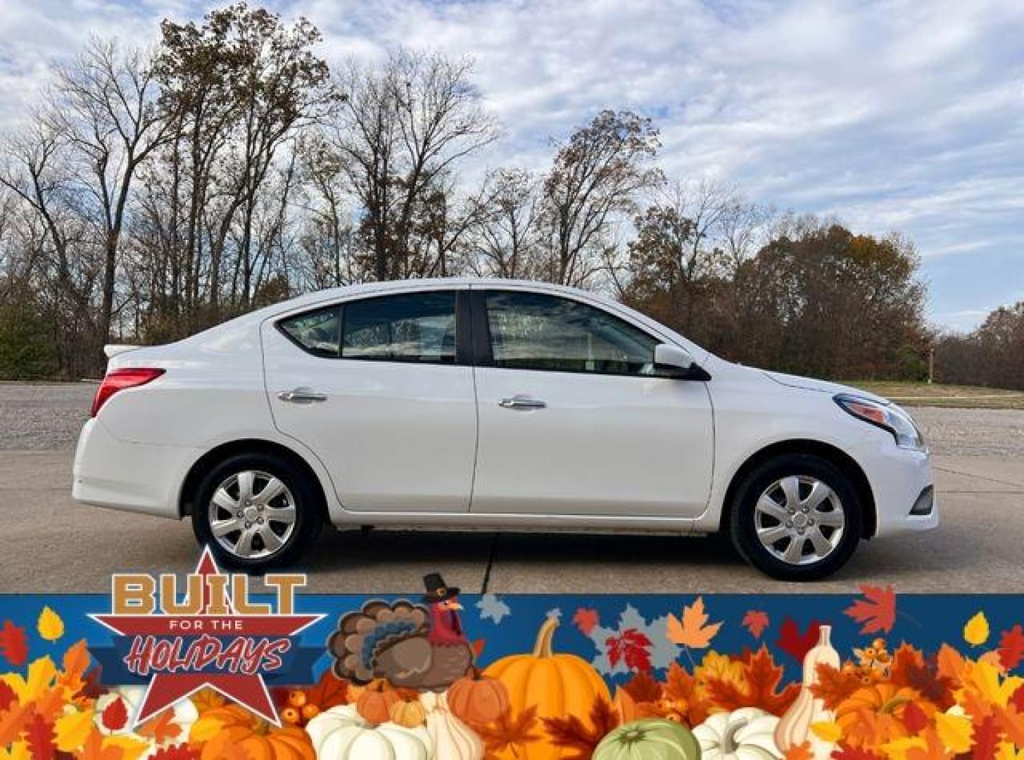 2019 WHITE /Black NISSAN VERSA SV (3N1CN7AP4KL) with an 1.6L engine, Continuously Variable transmission, located at 2990 Old Orchard Rd., Jackson, MO, 63755, 37.354214, -89.612106 - Photo#5