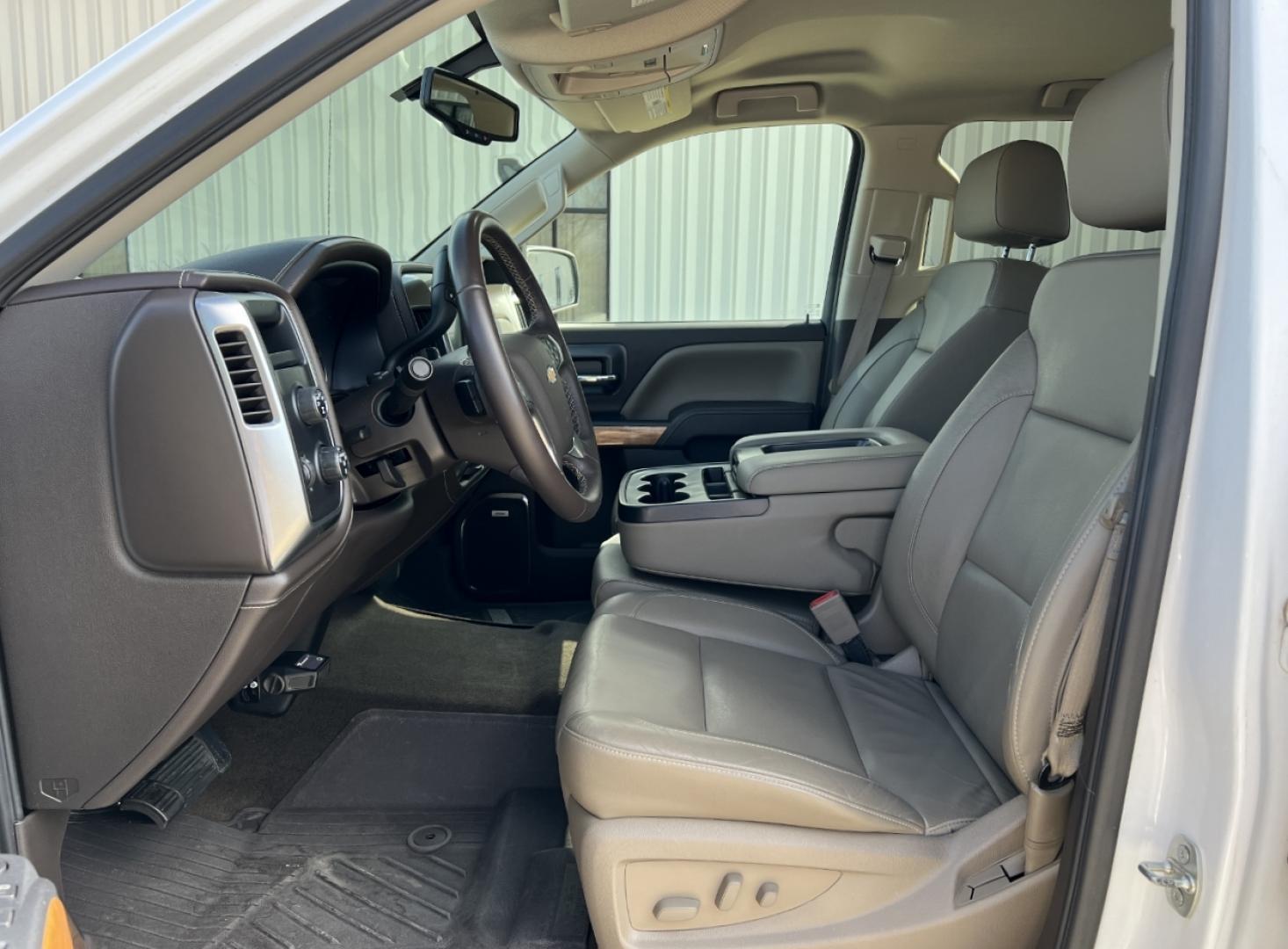 2016 WHITE /Tan Leather CHEVROLET SILVERADO 1500 LTZ (3GCUKSEC0GG) with an 5.3L V8 engine, Automatic transmission, located at 2990 Old Orchard Rd., Jackson, MO, 63755, 37.354214, -89.612106 - 2016 Chevrolet Silverado 1500 LTZ Local 1-Owner 145xxx miles 4x4 5.3L V8 Automatic Leather 20" Wheels Power/Heated Seats Backup Camera Bluetooth Cruise Remote Start Power Windows/Locks/Mirrors We have financing available and we accept trades! Fill out a credit application on our websit - Photo#15