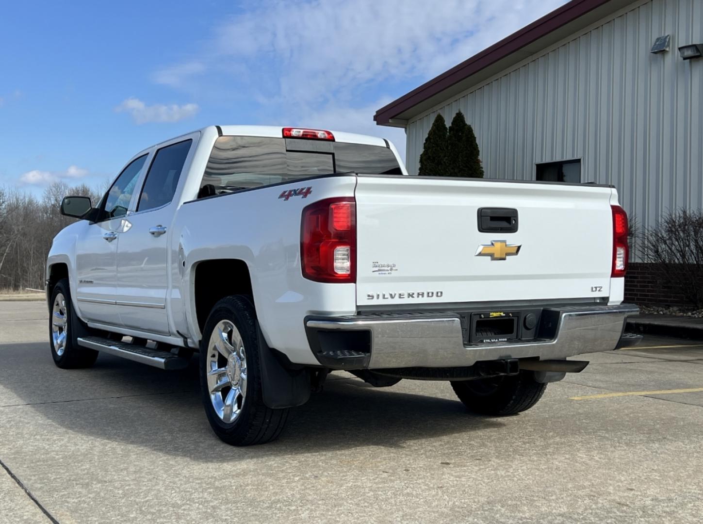 2016 WHITE /Tan Leather CHEVROLET SILVERADO 1500 LTZ (3GCUKSEC0GG) with an 5.3L V8 engine, Automatic transmission, located at 2990 Old Orchard Rd., Jackson, MO, 63755, 37.354214, -89.612106 - 2016 Chevrolet Silverado 1500 LTZ Local 1-Owner 145xxx miles 4x4 5.3L V8 Automatic Leather 20" Wheels Power/Heated Seats Backup Camera Bluetooth Cruise Remote Start Power Windows/Locks/Mirrors We have financing available and we accept trades! Fill out a credit application on our websit - Photo#11