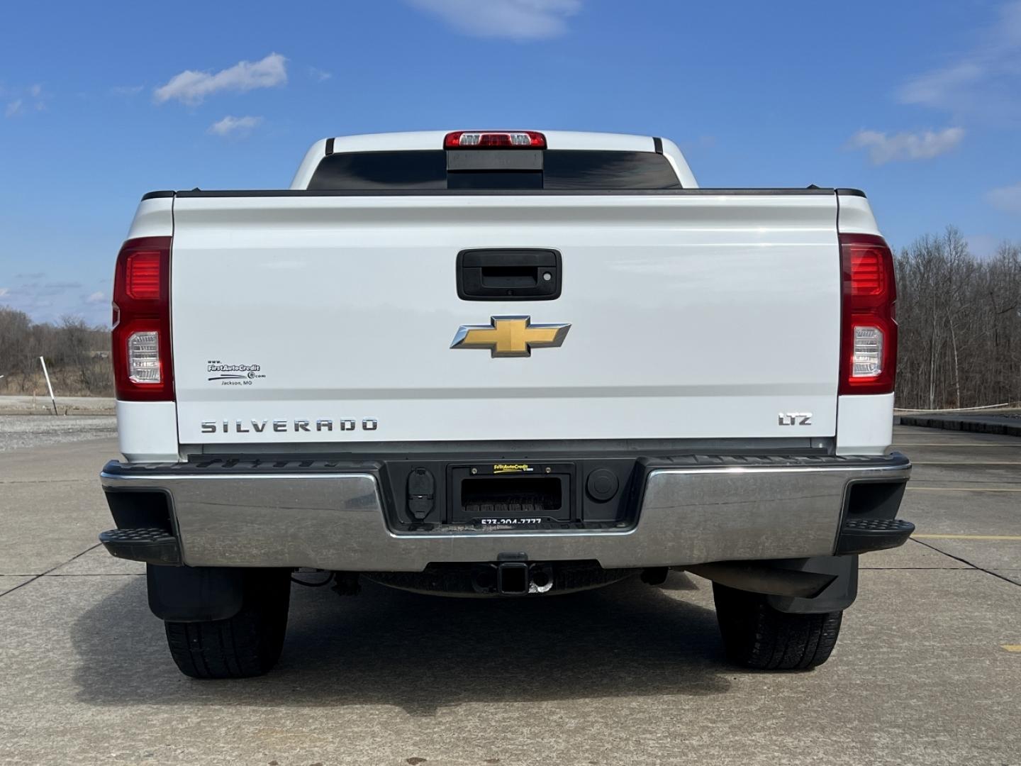 2016 WHITE /Tan Leather CHEVROLET SILVERADO 1500 LTZ (3GCUKSEC0GG) with an 5.3L V8 engine, Automatic transmission, located at 2990 Old Orchard Rd., Jackson, MO, 63755, 37.354214, -89.612106 - 2016 Chevrolet Silverado 1500 LTZ Local 1-Owner 145xxx miles 4x4 5.3L V8 Automatic Leather 20" Wheels Power/Heated Seats Backup Camera Bluetooth Cruise Remote Start Power Windows/Locks/Mirrors We have financing available and we accept trades! Fill out a credit application on our websit - Photo#12