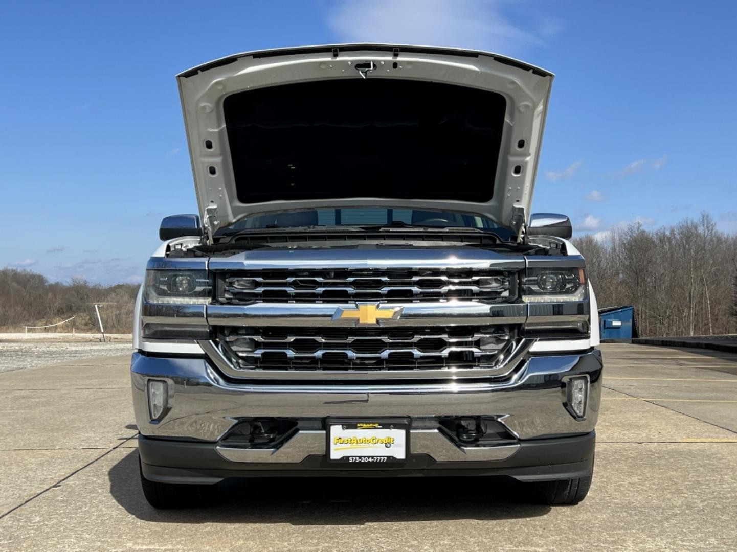 2016 WHITE /Tan Leather CHEVROLET SILVERADO 1500 LTZ (3GCUKSEC0GG) with an 5.3L V8 engine, Automatic transmission, located at 2990 Old Orchard Rd., Jackson, MO, 63755, 37.354214, -89.612106 - 2016 Chevrolet Silverado 1500 LTZ Local 1-Owner 145xxx miles 4x4 5.3L V8 Automatic Leather 20" Wheels Power/Heated Seats Backup Camera Bluetooth Cruise Remote Start Power Windows/Locks/Mirrors We have financing available and we accept trades! Fill out a credit application on our websit - Photo#33