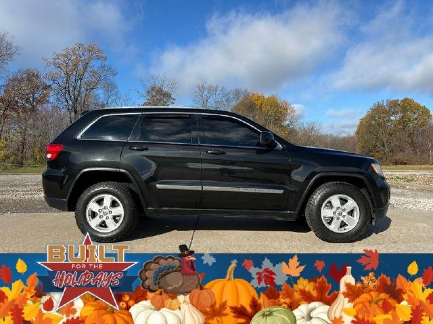 2012 BLACK /Gray JEEP GRAND CHEROKEE LAREDO (1C4RJFAG2CC) with an 3.6L engine, Automatic transmission, located at 2990 Old Orchard Rd., Jackson, MO, 63755, 37.354214, -89.612106 - Photo#5