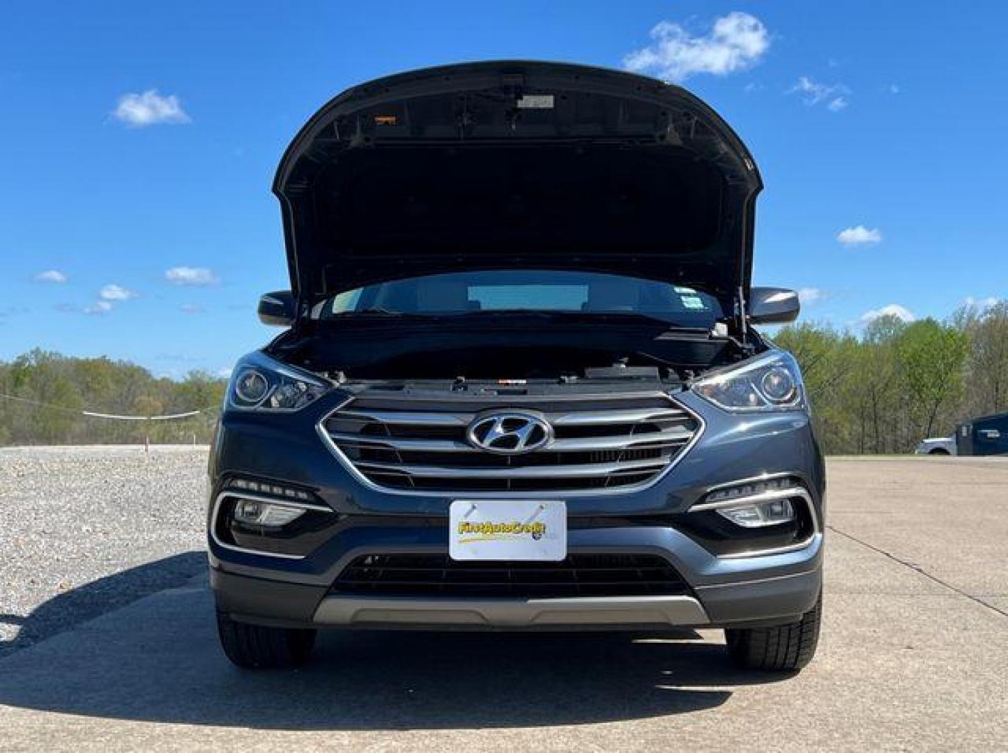 2018 BLUE /Tan HYUNDAI SANTA FE SPORT (5NMZU4LA0JH) with an 2.0L engine, Automatic transmission, located at 2990 Old Orchard Rd., Jackson, MO, 63755, 37.354214, -89.612106 - Photo#34