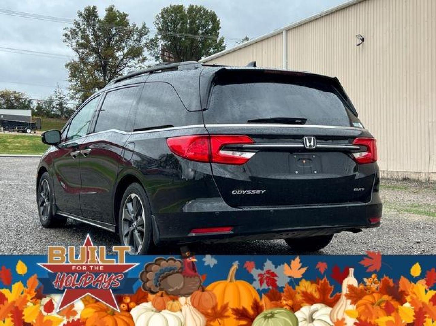 2022 /Black Honda Odyssey Elite (5FNRL6H95NB) with an 3.5L V6 SOHC 24V engine, 10A transmission, located at 2990 Old Orchard Rd., Jackson, MO, 63755, 37.354214, -89.612106 - We have financing available and we accept trades! Fill out a credit application on our website or come by today!If you have any questions give us a call at (573) 204-7777 or visit our website at https://firstautocredit.com.This vehicle is also for sale locally so auction may end at any time. First - Photo#12