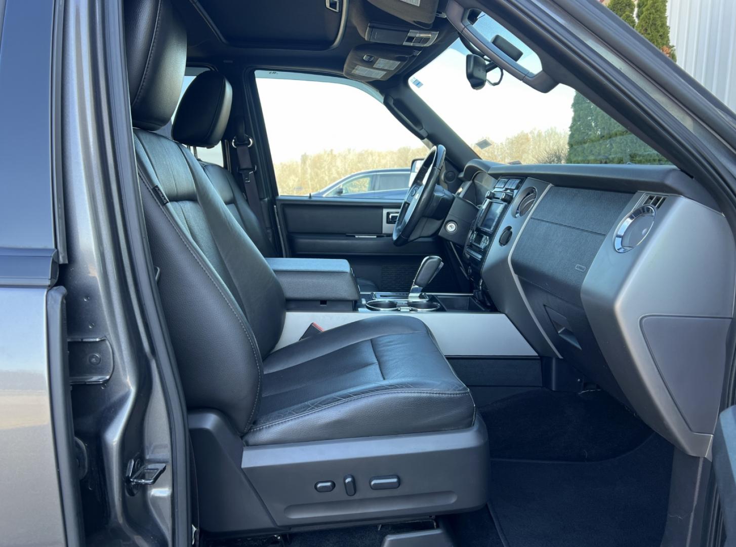 2014 GRAY /Black Leather FORD EXPEDITION LIMITED (1FMJU2A52EE) with an 5.4L engine, Automatic transmission, located at 2990 Old Orchard Rd., Jackson, MO, 63755, 37.354214, -89.612106 - Photo#19