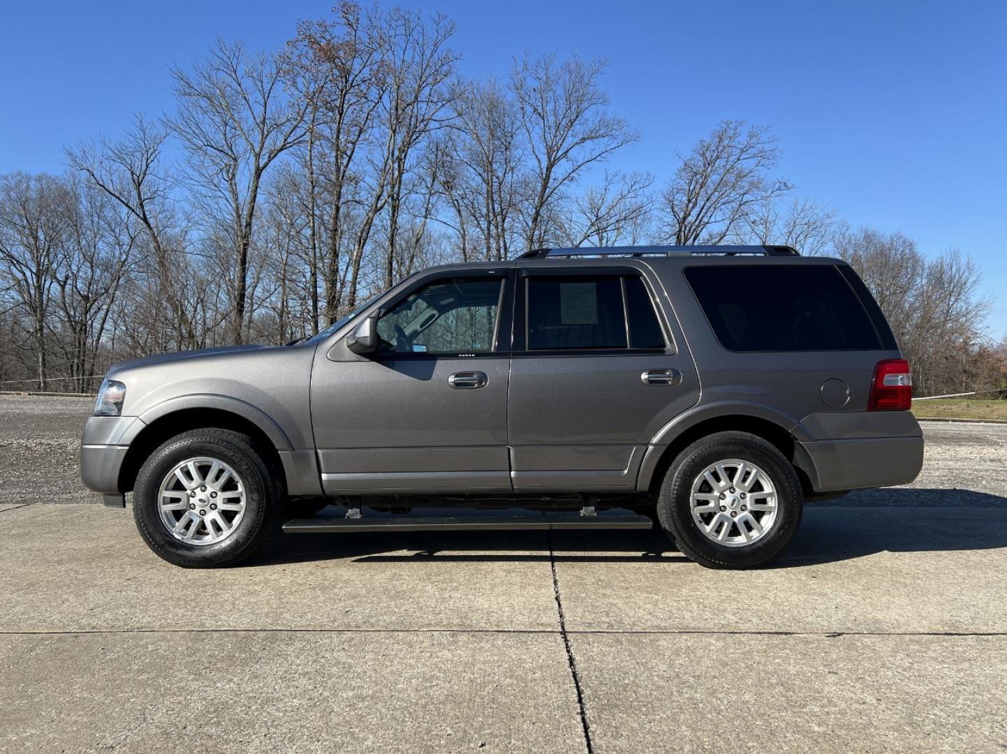 2014 GRAY /Black Leather FORD EXPEDITION LIMITED (1FMJU2A52EE) with an 5.4L engine, Automatic transmission, located at 2990 Old Orchard Rd., Jackson, MO, 63755, 37.354214, -89.612106 - Photo#10