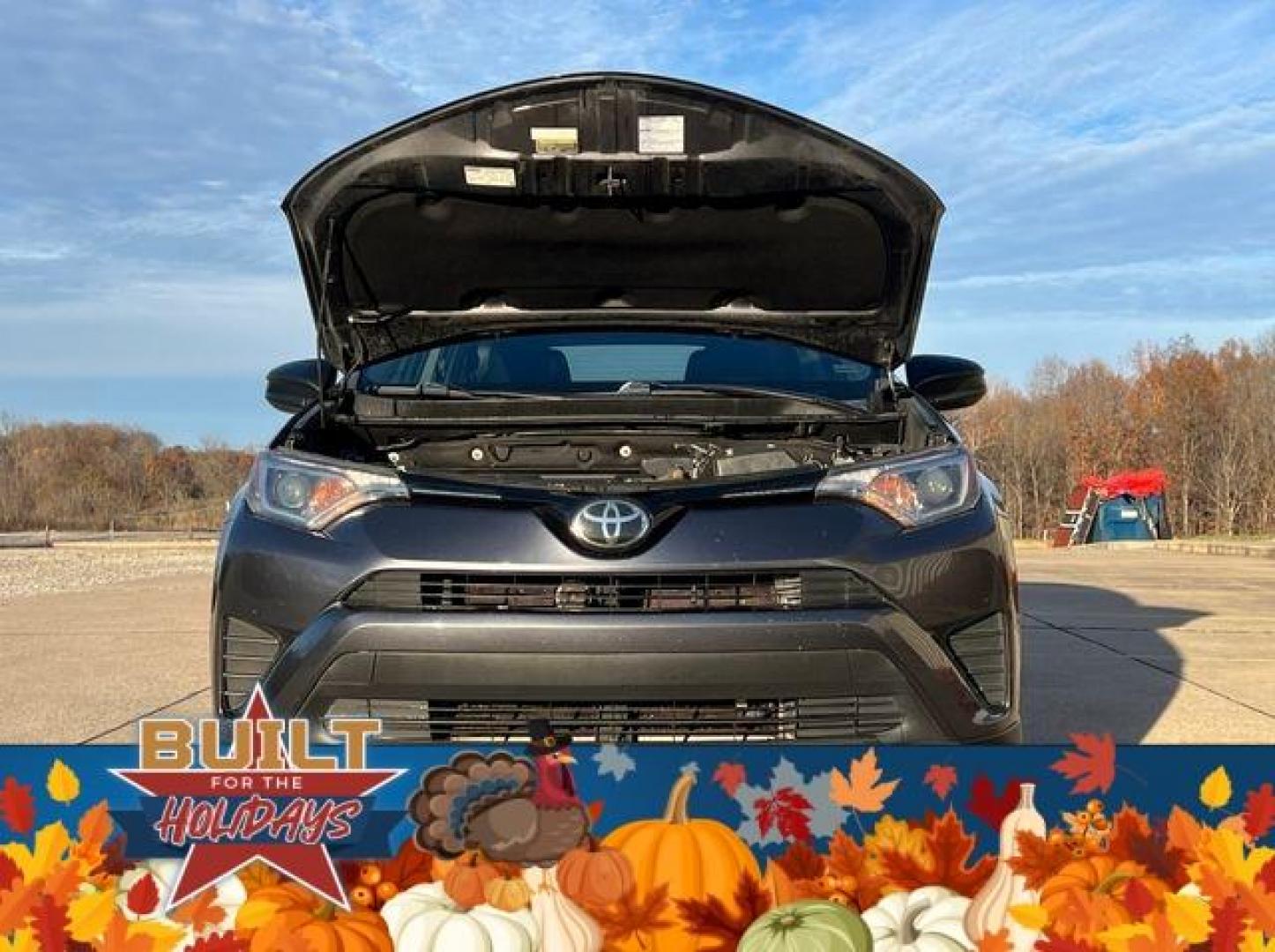 2018 GRAY /Black TOYOTA RAV4 LE (2T3ZFREV0JW) with an 2.5L engine, Automatic transmission, located at 2990 Old Orchard Rd., Jackson, MO, 63755, 37.354214, -89.612106 - Photo#31