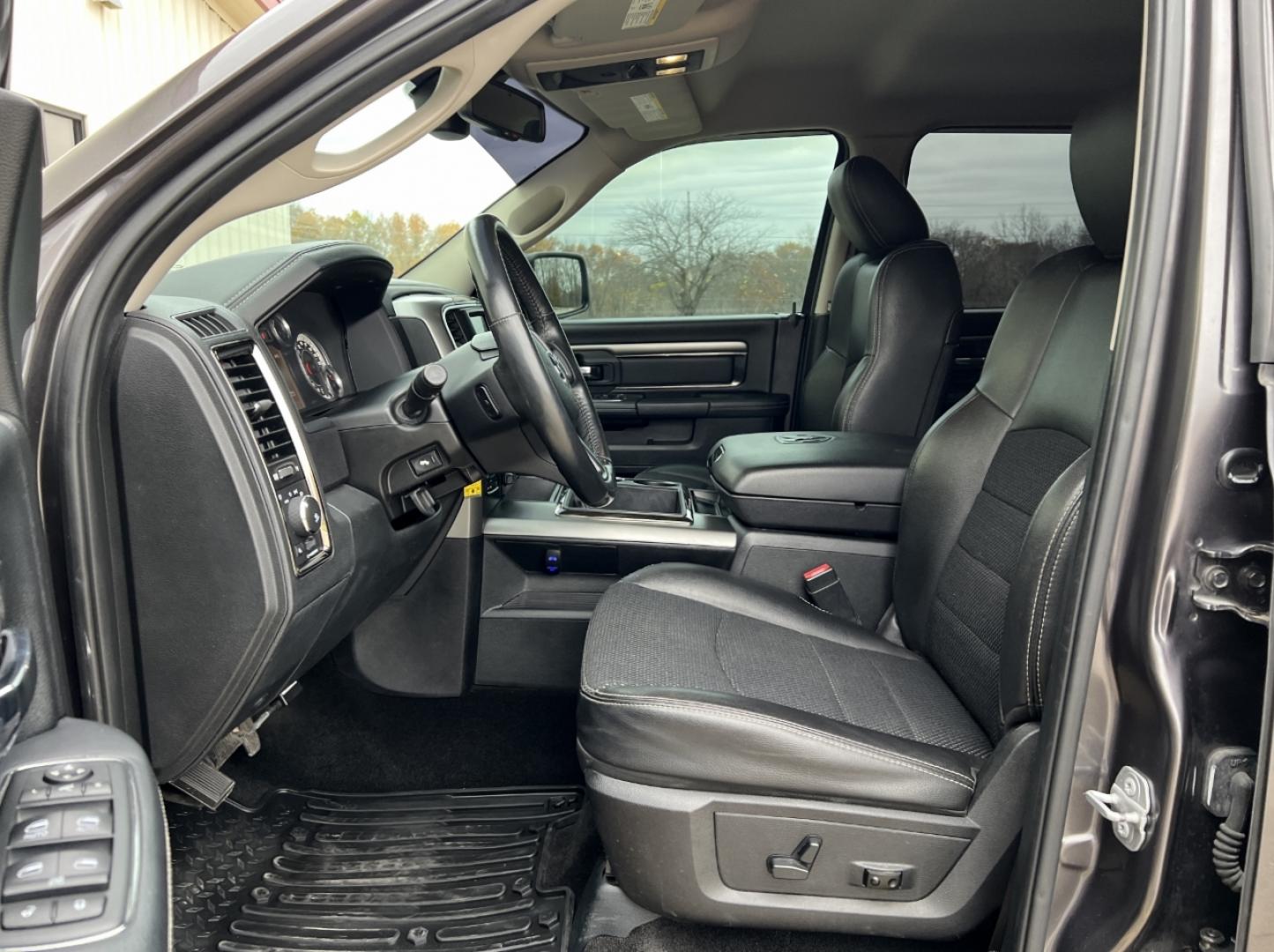 2015 GRAY /Black Leather/Cloth RAM 1500 SPORT (1C6RR7MT7FS) with an 5.7L engine, Automatic transmission, located at 2990 Old Orchard Rd., Jackson, MO, 63755, 37.354214, -89.612106 - Photo#16