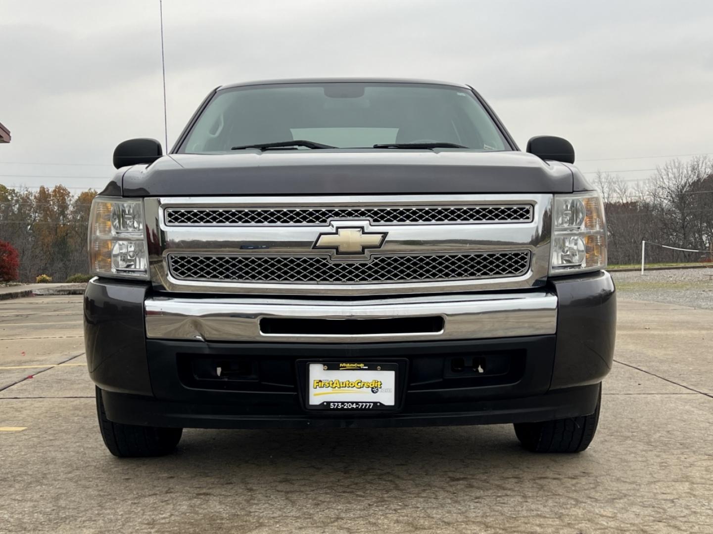 2011 GRAY /Black Cloth CHEVROLET SILVERADO 1500 LT (3GCPCSEA8BG) with an 4.8L engine, Automatic transmission, located at 2990 Old Orchard Rd., Jackson, MO, 63755, 37.354214, -89.612106 - Photo#8