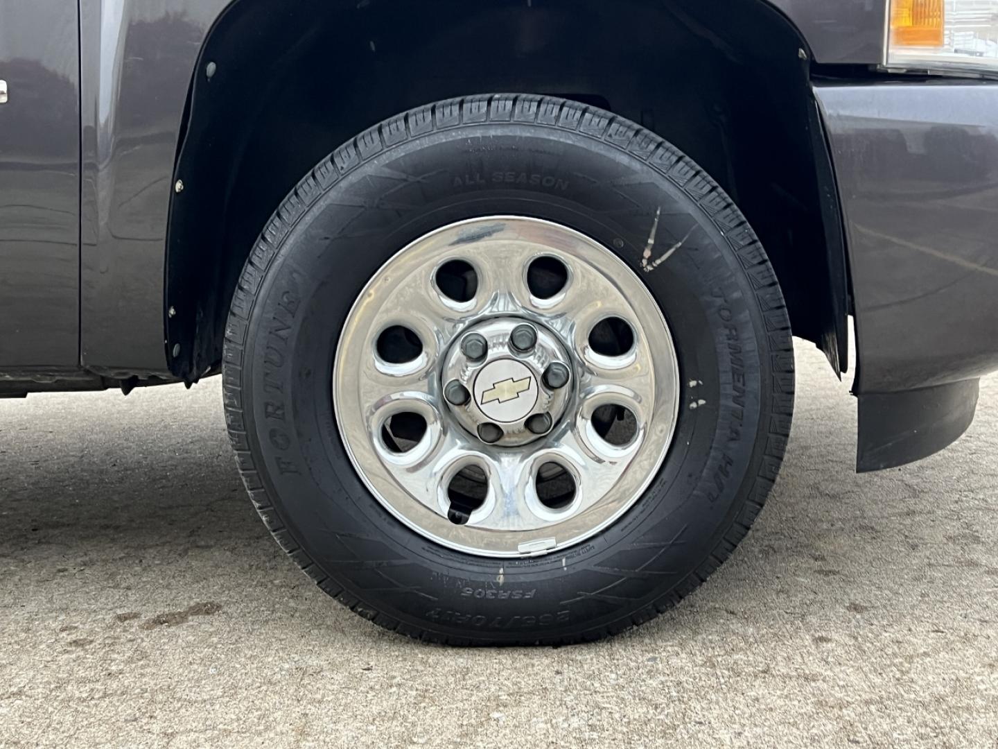 2011 GRAY /Black Cloth CHEVROLET SILVERADO 1500 LT (3GCPCSEA8BG) with an 4.8L engine, Automatic transmission, located at 2990 Old Orchard Rd., Jackson, MO, 63755, 37.354214, -89.612106 - Photo#29