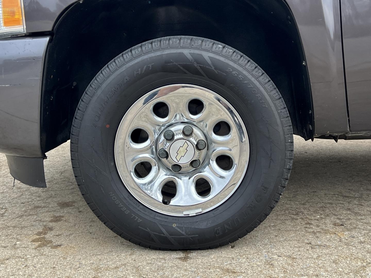 2011 GRAY /Black Cloth CHEVROLET SILVERADO 1500 LT (3GCPCSEA8BG) with an 4.8L engine, Automatic transmission, located at 2990 Old Orchard Rd., Jackson, MO, 63755, 37.354214, -89.612106 - Photo#25