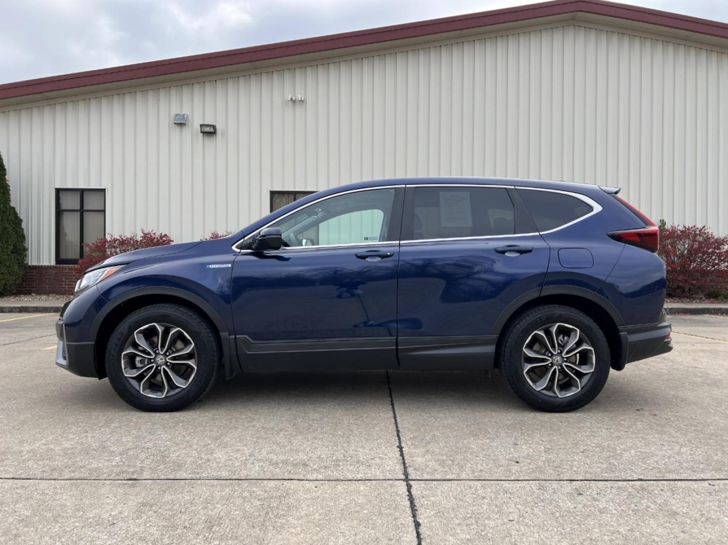 2021 BLUE /Gray Cloth HONDA CR-V EX (7FART6H57ME) with an 2.0L engine, Continuously Variable transmission, located at 2990 Old Orchard Rd., Jackson, MO, 63755, 37.354214, -89.612106 - Photo#7