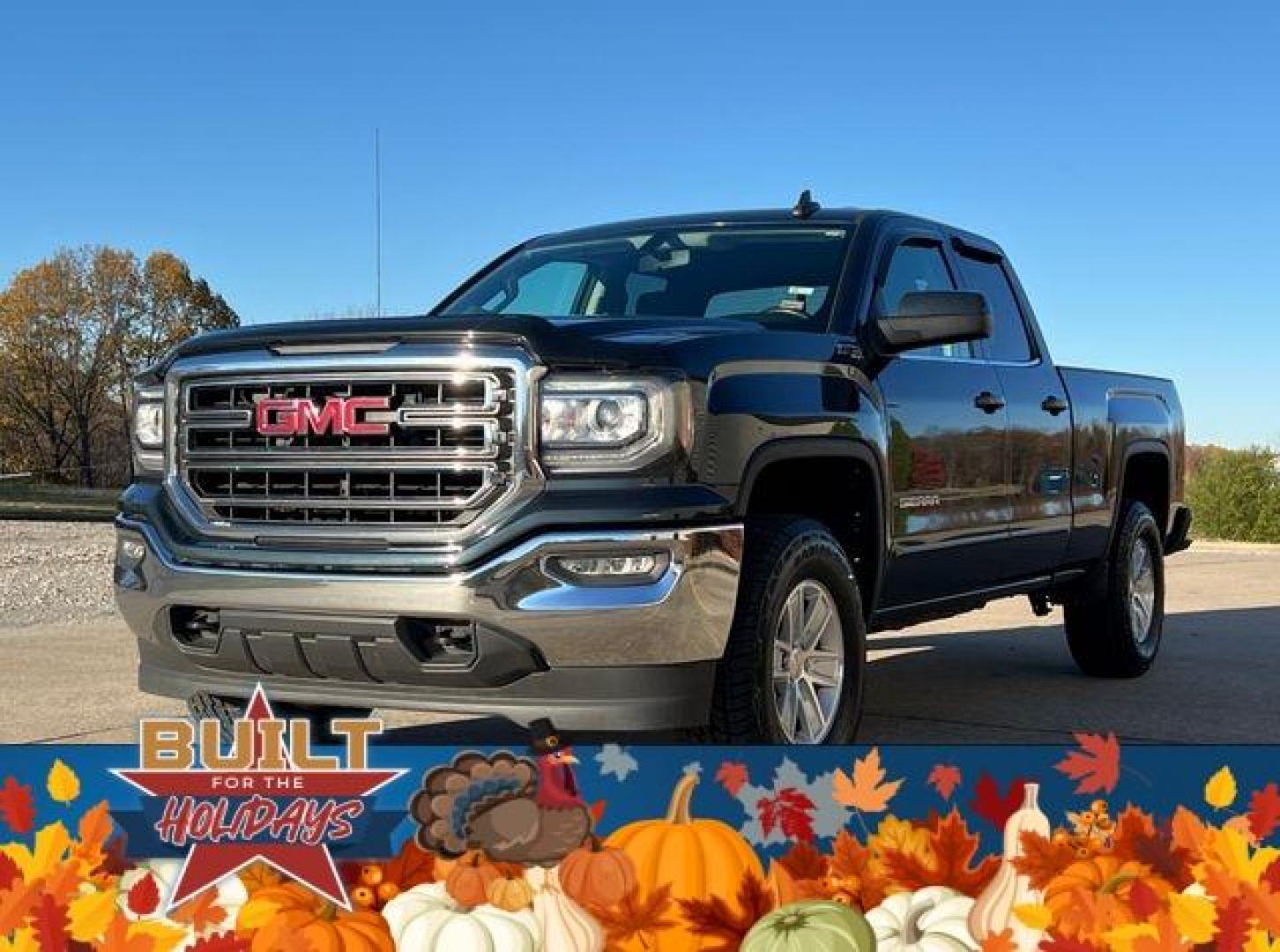 2017 GRAY /Black GMC SIERRA 1500 SLE (1GTV2MEC8HZ) with an 5.3L engine, Automatic transmission, located at 2990 Old Orchard Rd., Jackson, MO, 63755, 37.354214, -89.612106 - Photo#7