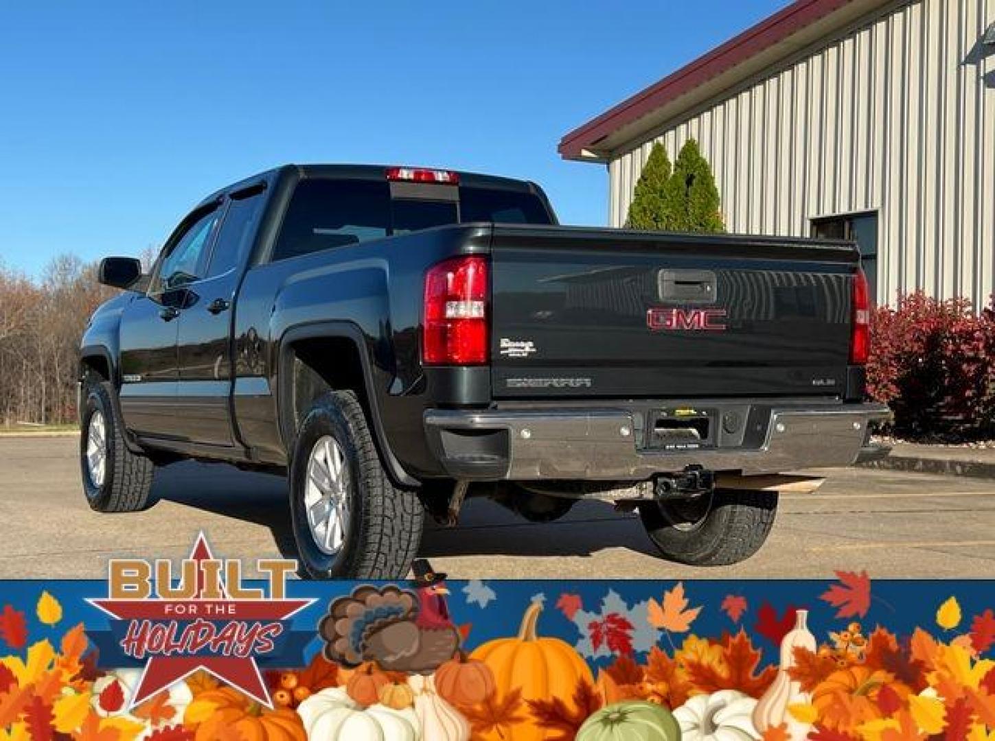 2017 GRAY /Black GMC SIERRA 1500 SLE (1GTV2MEC8HZ) with an 5.3L engine, Automatic transmission, located at 2990 Old Orchard Rd., Jackson, MO, 63755, 37.354214, -89.612106 - Photo#11