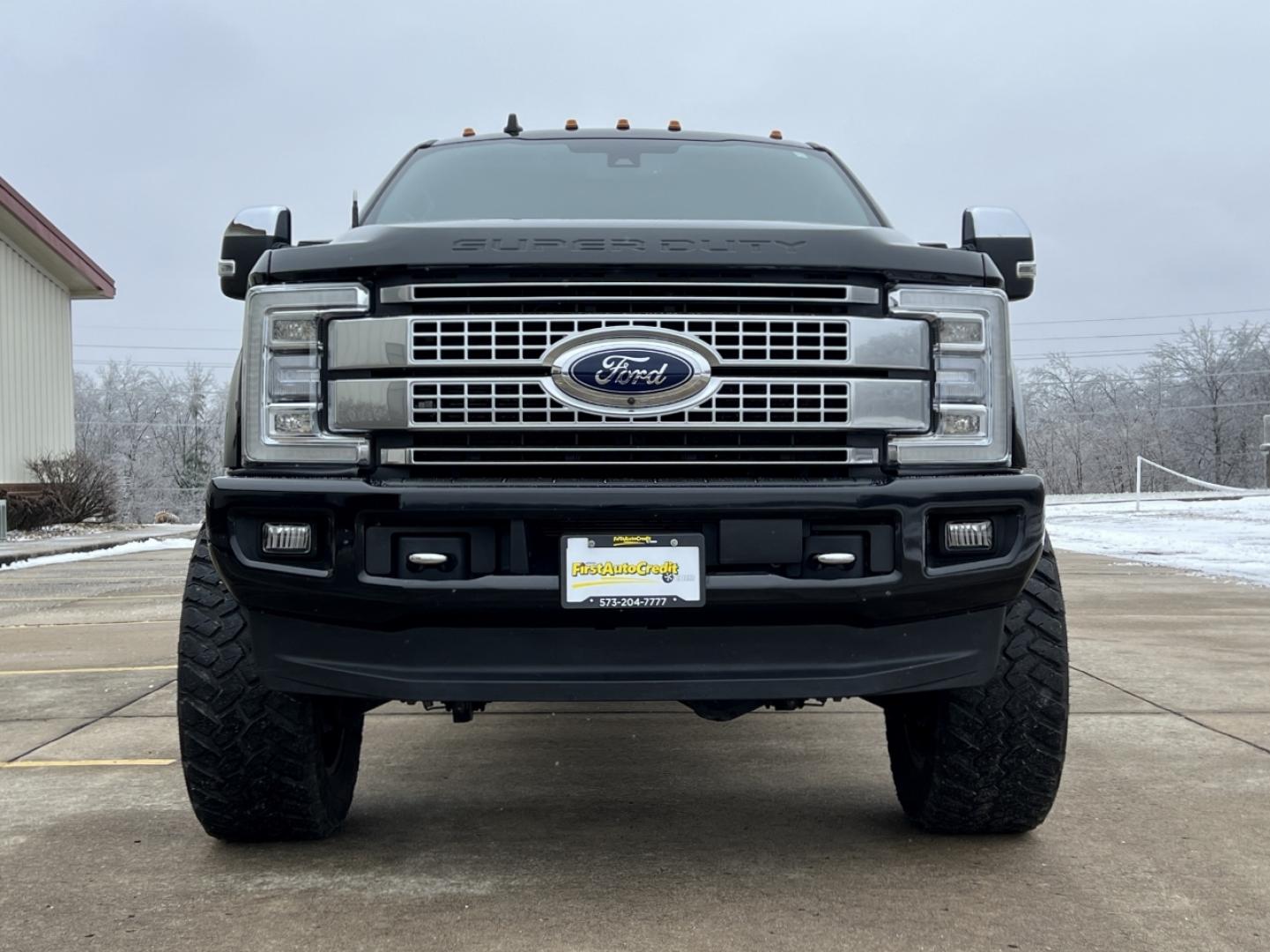 2019 BLACK /Black Leather FORD F250 SUPER DUTY PLATINUM (1FT7W2BTXKE) with an 6.7L V8 Power Stroke Turbo Diesel engine, Automatic transmission, located at 2990 Old Orchard Rd., Jackson, MO, 63755, 37.354214, -89.612106 - 2019 Ford F-250 Super Duty Platinum Local 1-Owner 52xxx miles 4x4 6.7L V8 Power Stroke Turbo Diesel Automatic Navigation Backup Camera Power/Heated/Cooled Seats Heated Rear Seats Sunroof Power Running Boards 22" Wheels Bluetooth Remote Start Cruise Power Windows/Locks/Mirrors We hav - Photo#16