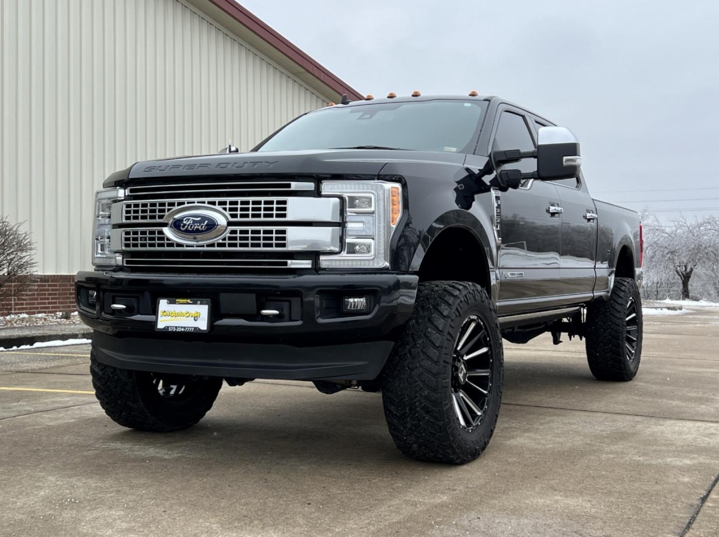 2019 BLACK /Black Leather FORD F250 SUPER DUTY PLATINUM (1FT7W2BTXKE) with an 6.7L V8 Power Stroke Turbo Diesel engine, Automatic transmission, located at 2990 Old Orchard Rd., Jackson, MO, 63755, 37.354214, -89.612106 - 2019 Ford F-250 Super Duty Platinum Local 1-Owner 52xxx miles 4x4 6.7L V8 Power Stroke Turbo Diesel Automatic Navigation Backup Camera Power/Heated/Cooled Seats Heated Rear Seats Sunroof Power Running Boards 22" Wheels Bluetooth Remote Start Cruise Power Windows/Locks/Mirrors We hav - Photo#10