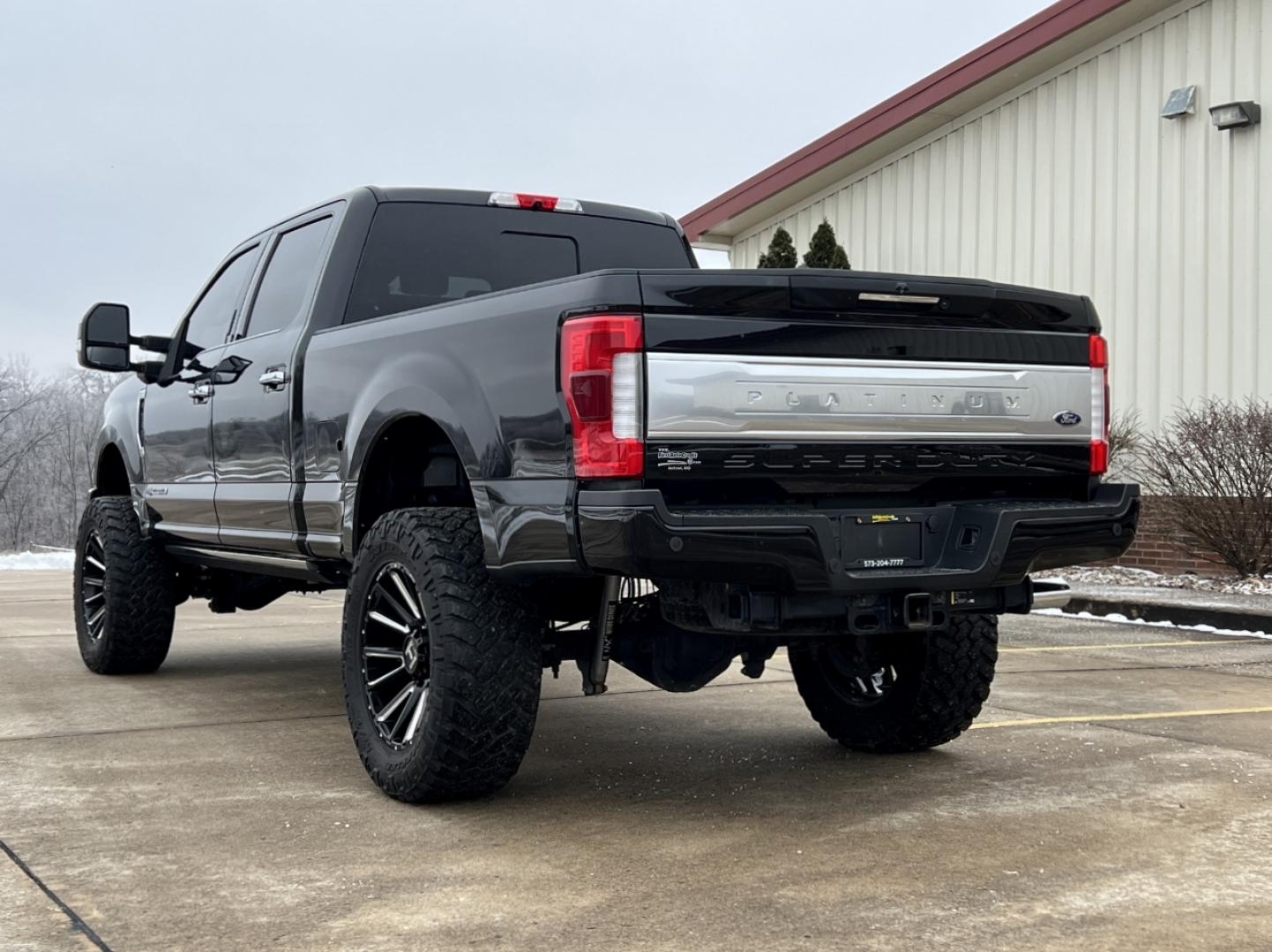 2019 BLACK /Black Leather FORD F250 SUPER DUTY PLATINUM (1FT7W2BTXKE) with an 6.7L V8 Power Stroke Turbo Diesel engine, Automatic transmission, located at 2990 Old Orchard Rd., Jackson, MO, 63755, 37.354214, -89.612106 - 2019 Ford F-250 Super Duty Platinum Local 1-Owner 52xxx miles 4x4 6.7L V8 Power Stroke Turbo Diesel Automatic Navigation Backup Camera Power/Heated/Cooled Seats Heated Rear Seats Sunroof Power Running Boards 22" Wheels Bluetooth Remote Start Cruise Power Windows/Locks/Mirrors We hav - Photo#14