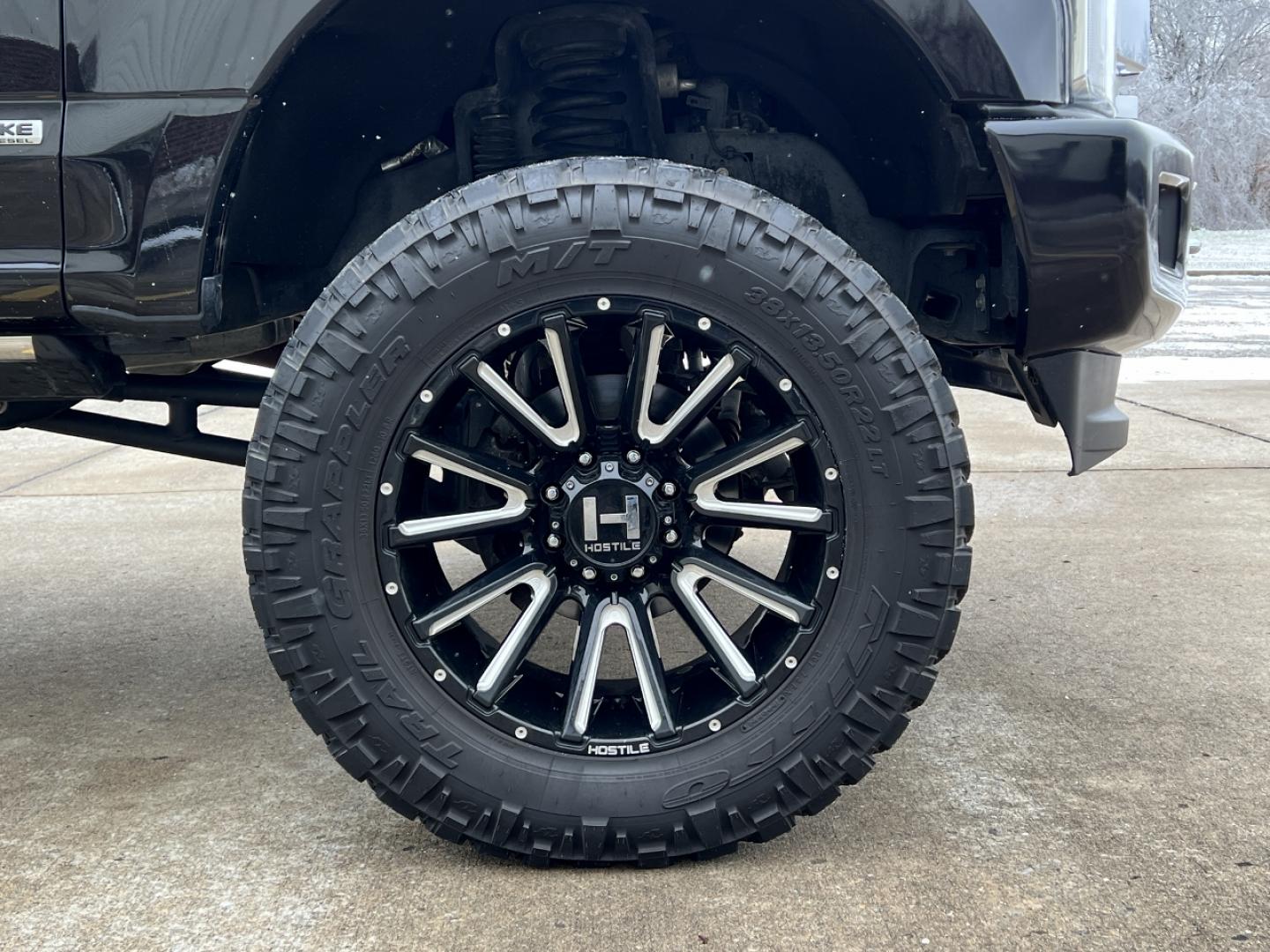 2019 BLACK /Black Leather FORD F250 SUPER DUTY PLATINUM (1FT7W2BTXKE) with an 6.7L V8 Power Stroke Turbo Diesel engine, Automatic transmission, located at 2990 Old Orchard Rd., Jackson, MO, 63755, 37.354214, -89.612106 - 2019 Ford F-250 Super Duty Platinum Local 1-Owner 52xxx miles 4x4 6.7L V8 Power Stroke Turbo Diesel Automatic Navigation Backup Camera Power/Heated/Cooled Seats Heated Rear Seats Sunroof Power Running Boards 22" Wheels Bluetooth Remote Start Cruise Power Windows/Locks/Mirrors We hav - Photo#51