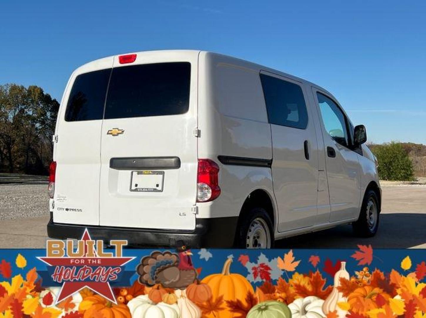 2015 WHITE /Gray CHEVROLET CITY EXPRESS LS (3N63M0YN2FK) with an 2.0L engine, Automatic transmission, located at 2990 Old Orchard Rd., Jackson, MO, 63755, 37.354214, -89.612106 - Photo#5