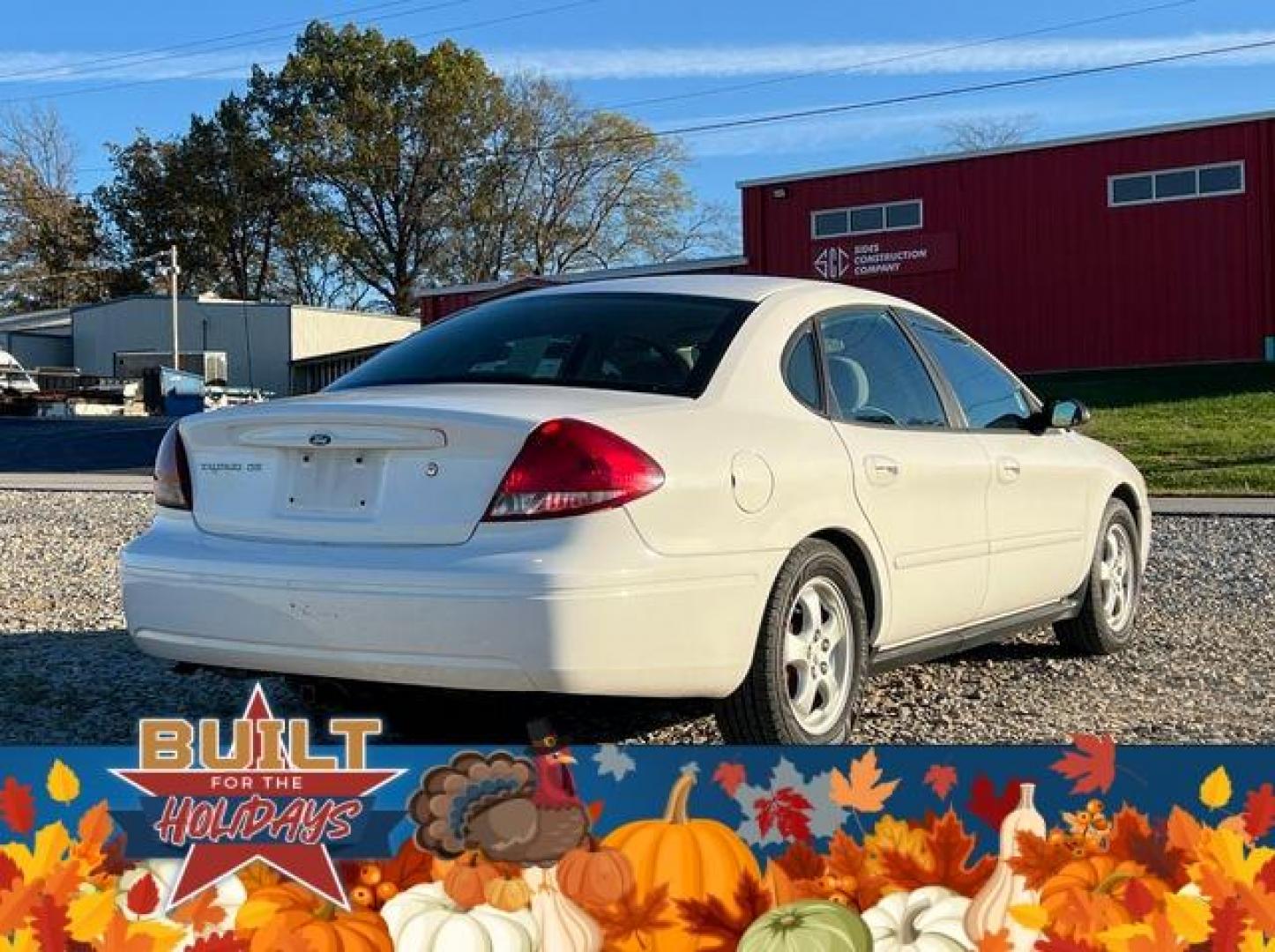 2005 WHITE /Gray FORD TAURUS SE (1FAFP53265A) with an 3.0L engine, Automatic transmission, located at 2990 Old Orchard Rd., Jackson, MO, 63755, 37.354214, -89.612106 - Photo#6