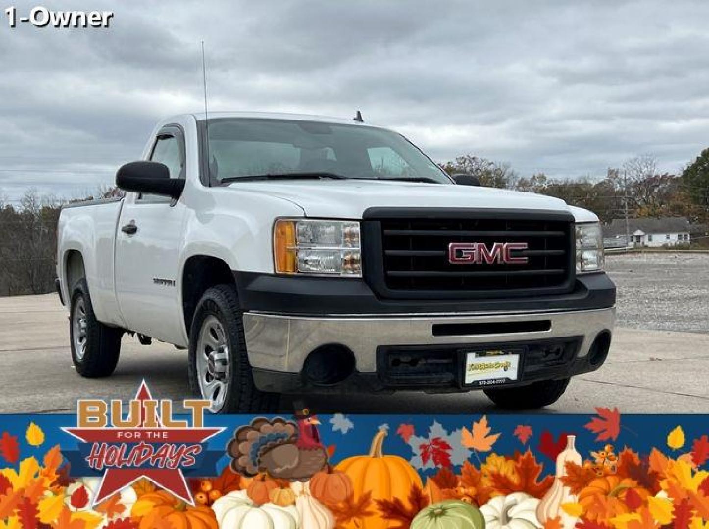 2009 WHITE /Black GMC SIERRA 1500 (1GTEC14C69Z) with an 4.8L engine, Automatic transmission, located at 2990 Old Orchard Rd., Jackson, MO, 63755, 37.354214, -89.612106 - Photo#0