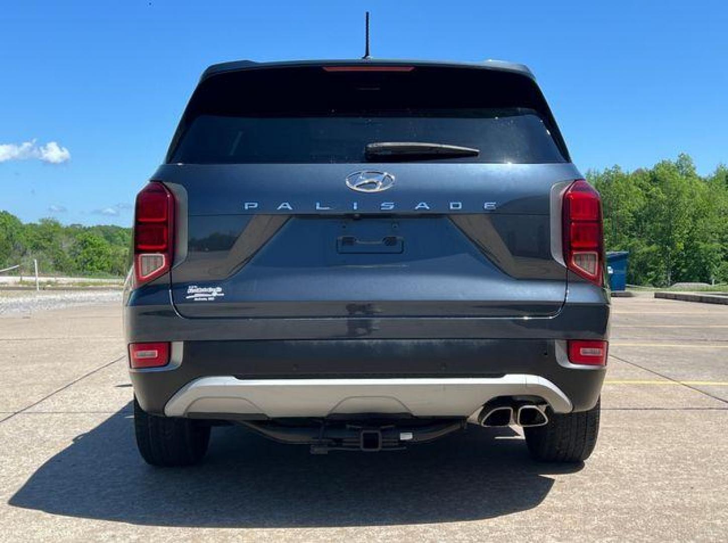 2020 GRAY /Gray HYUNDAI PALISADE SEL (KM8R24HE3LU) with an 3.8L engine, Automatic transmission, located at 2990 Old Orchard Rd., Jackson, MO, 63755, 37.354214, -89.612106 - Photo#10