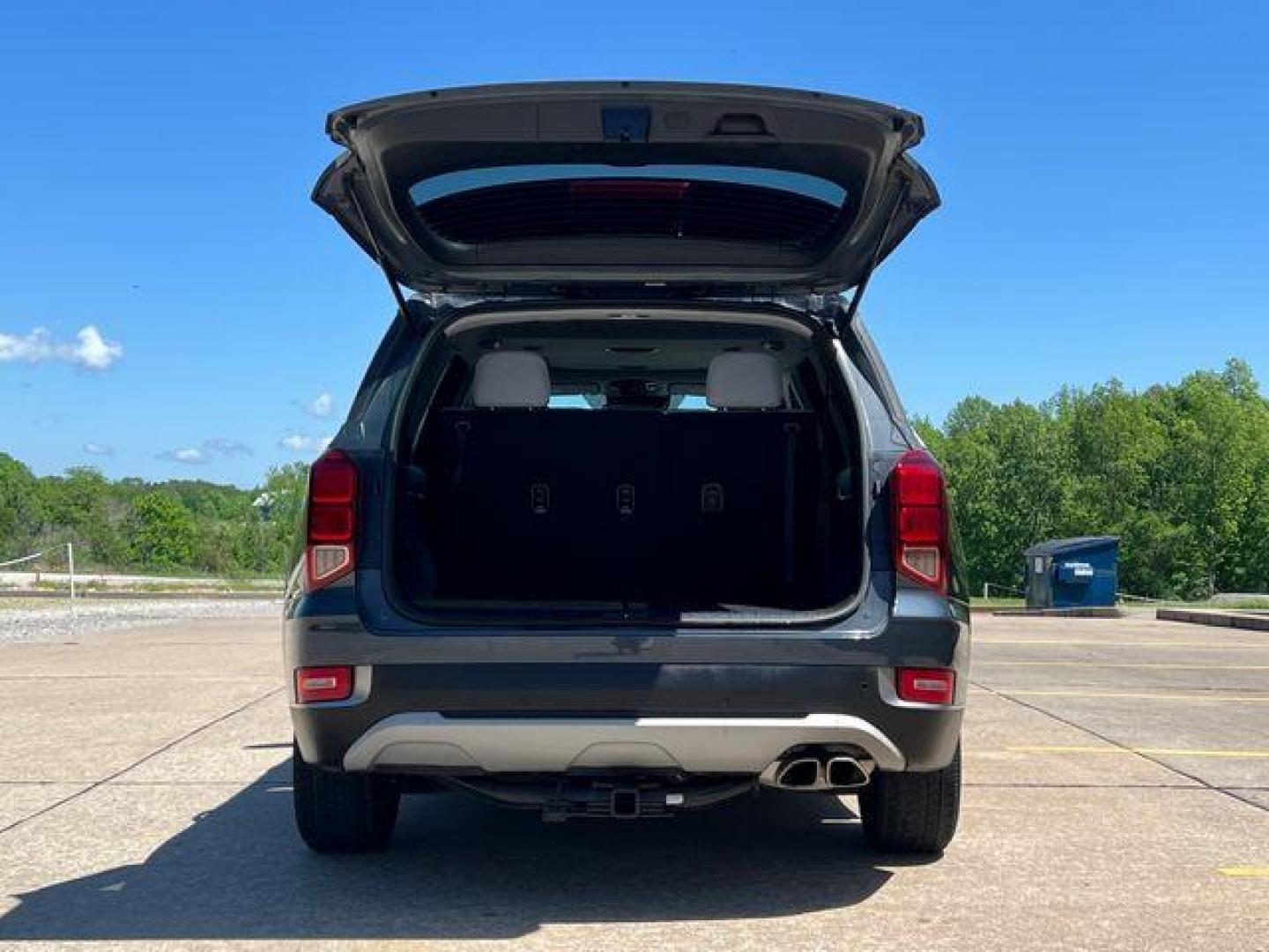 2020 GRAY /Gray HYUNDAI PALISADE SEL (KM8R24HE3LU) with an 3.8L engine, Automatic transmission, located at 2990 Old Orchard Rd., Jackson, MO, 63755, 37.354214, -89.612106 - Photo#21